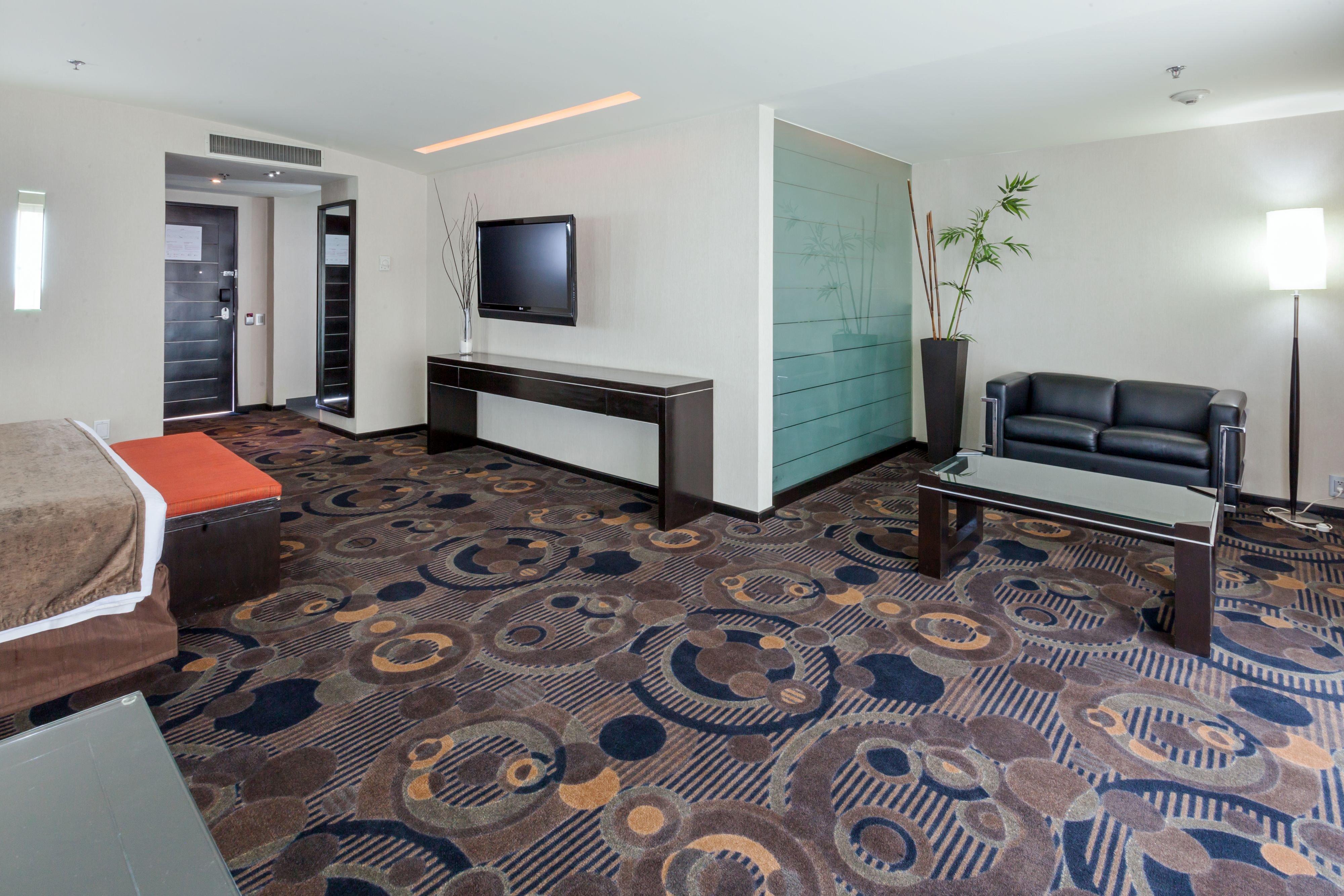 Junior Suite King Size Bed