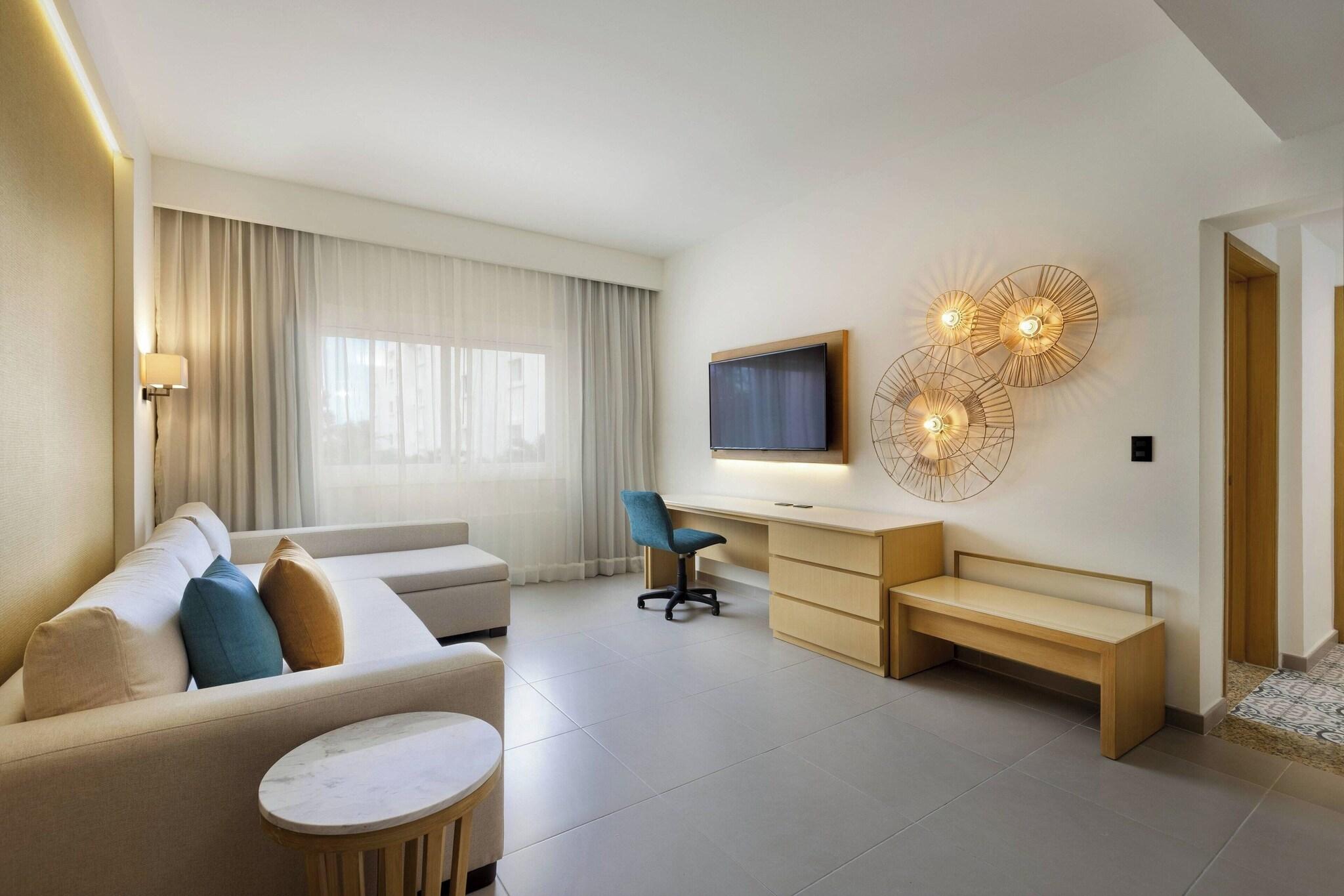 Junior Suite King Bed One Bedroom 