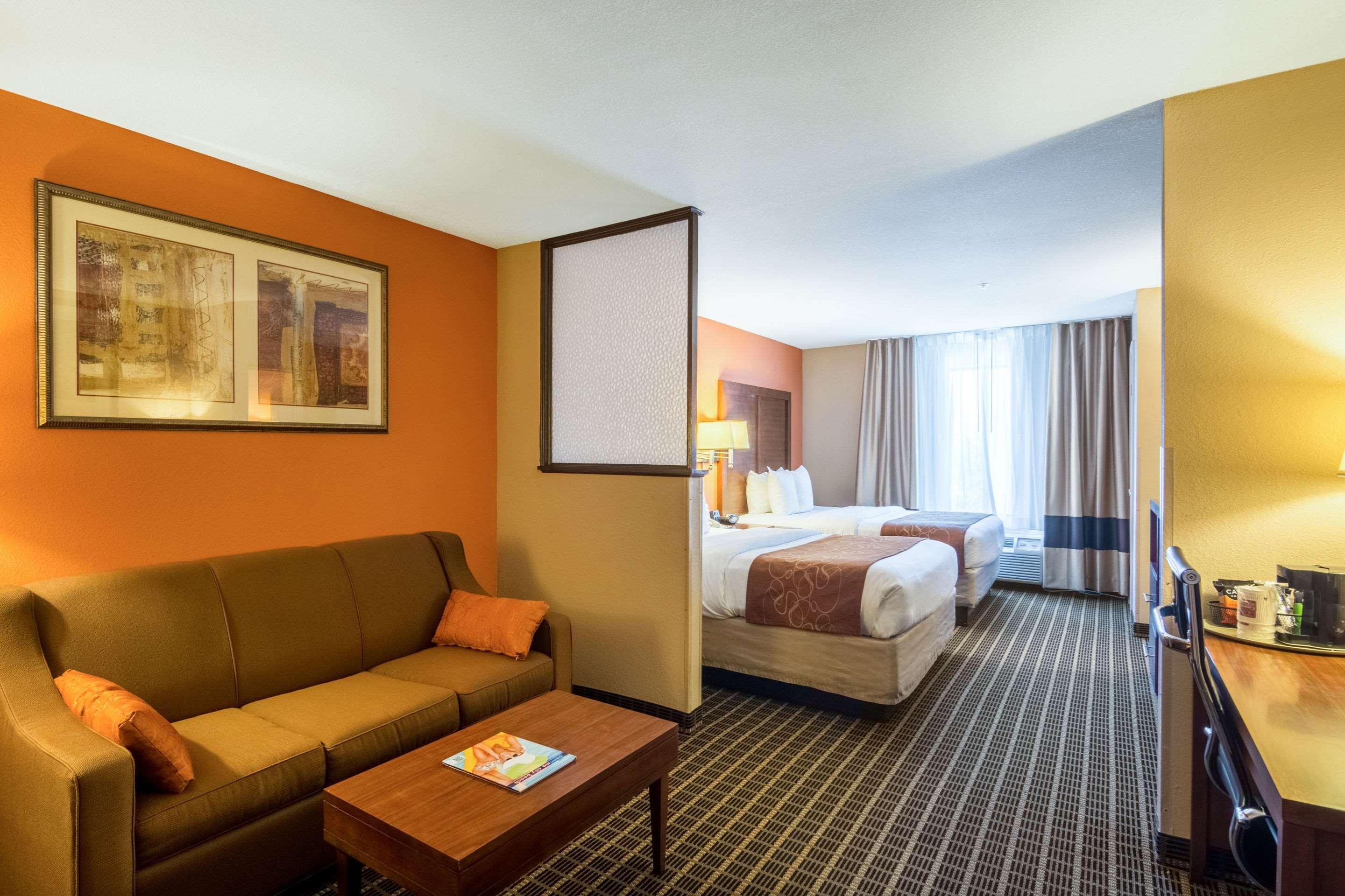 Suite Two Queen Beds