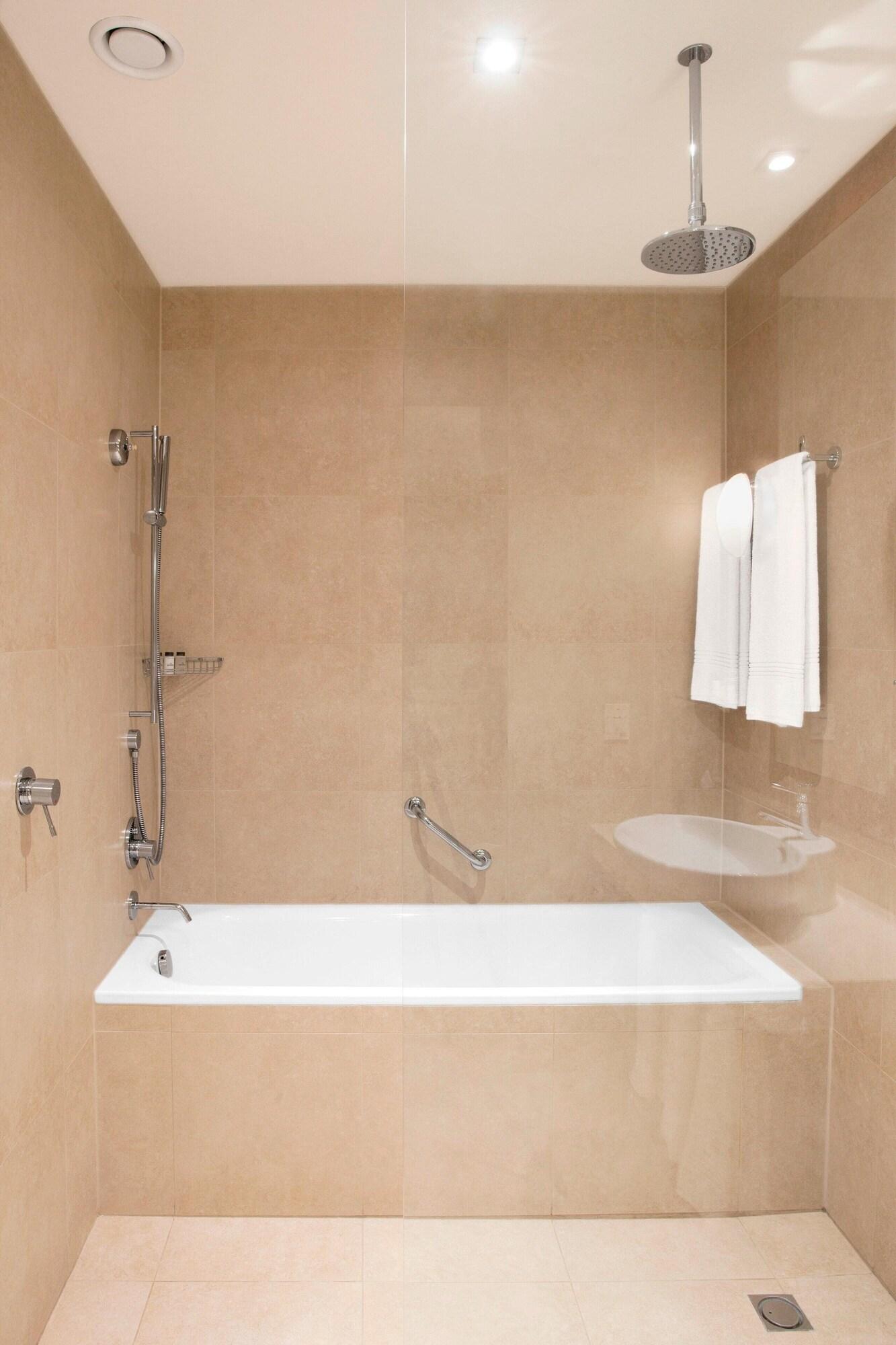 Suite Deluxe One Bedroom