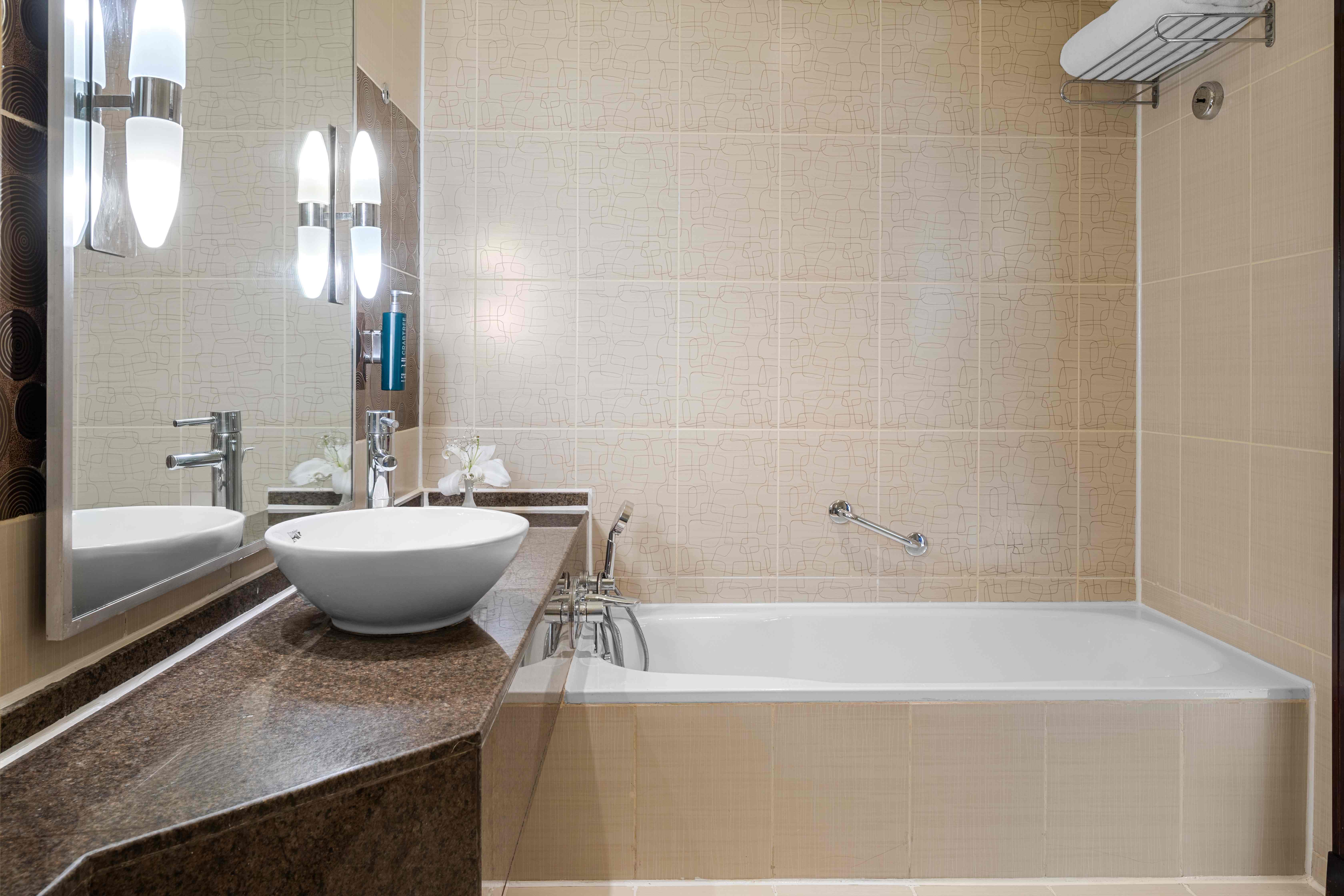 Twin Deluxe Pool View