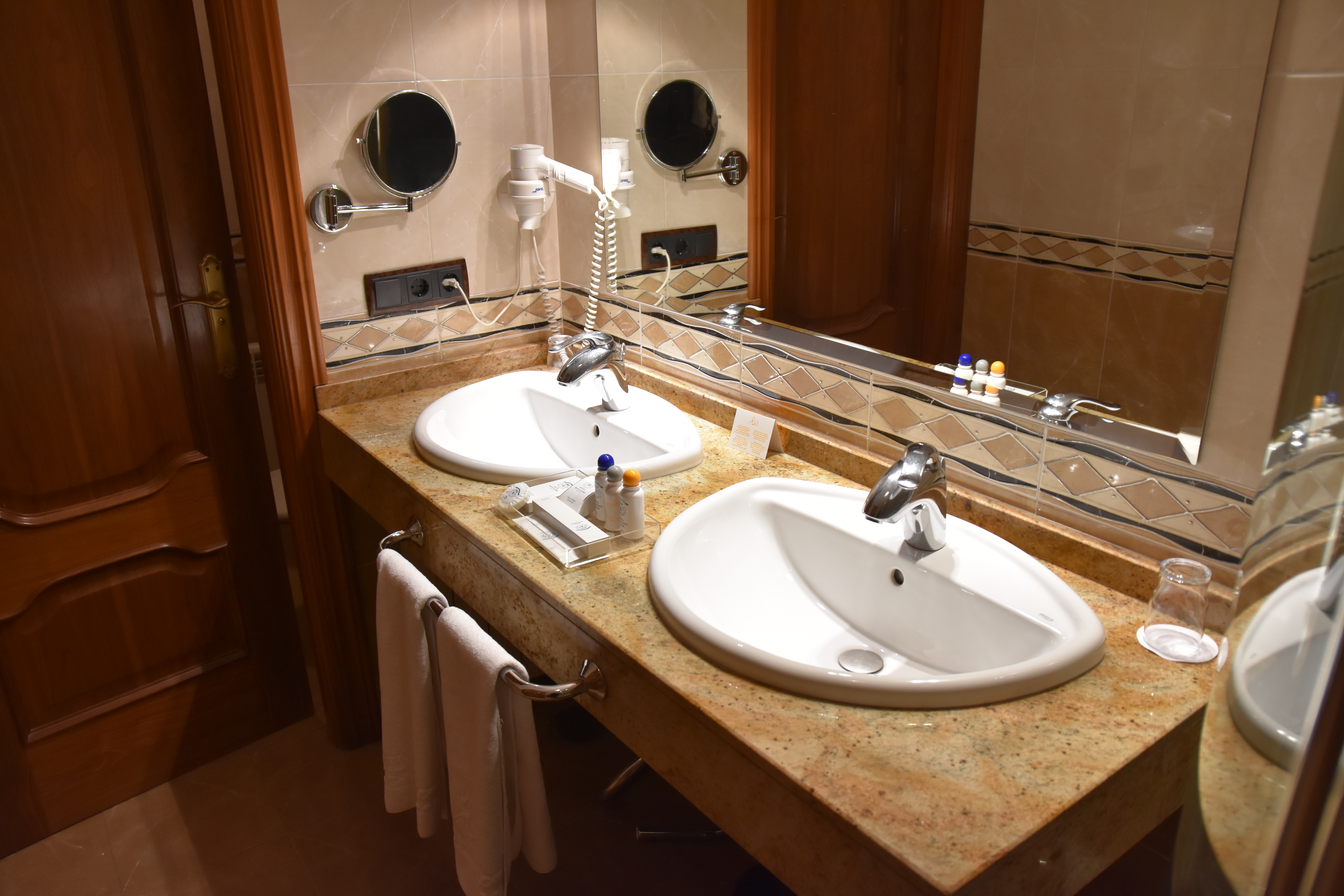 Double or Twin Standard