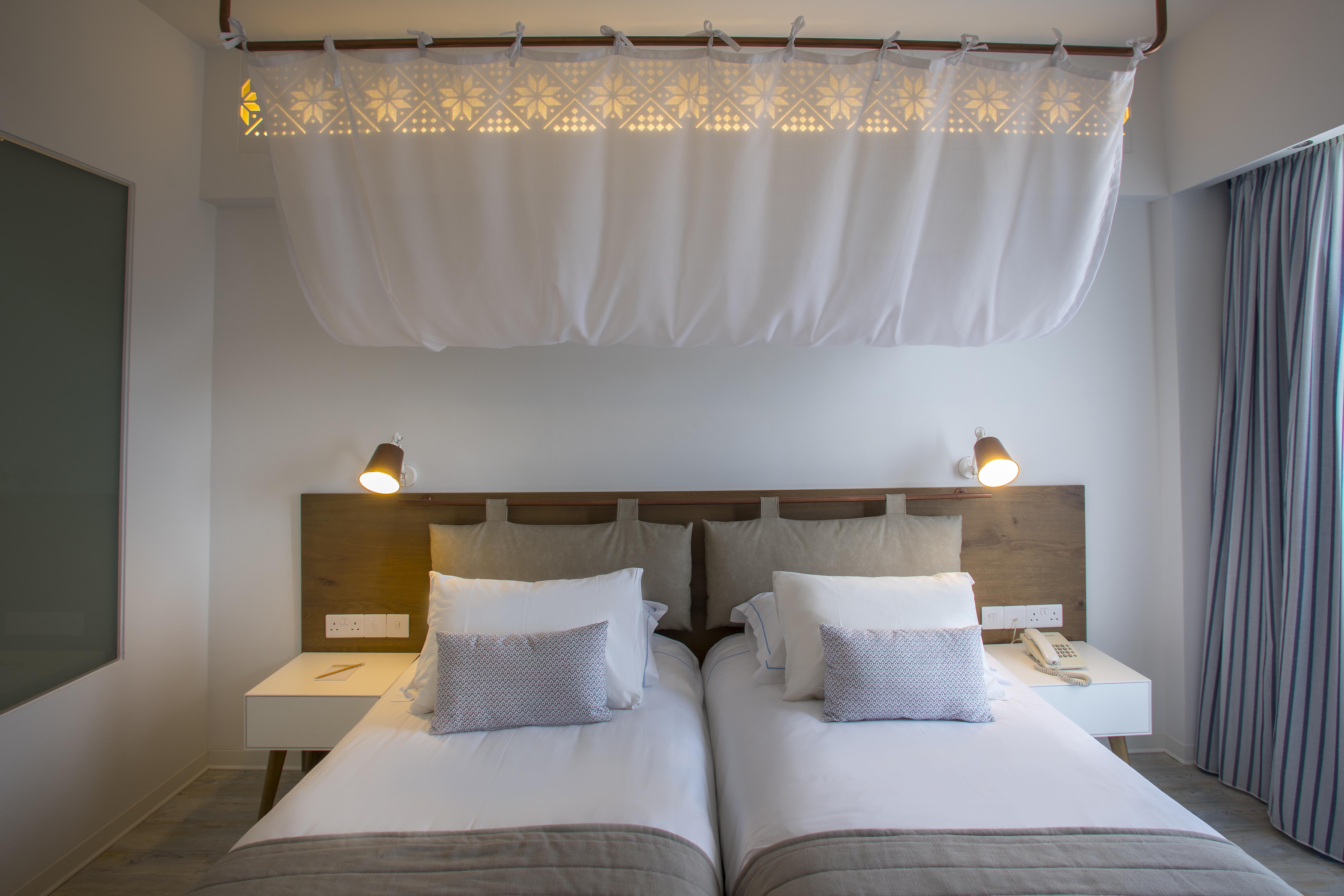 Double or Twin Side Sea View