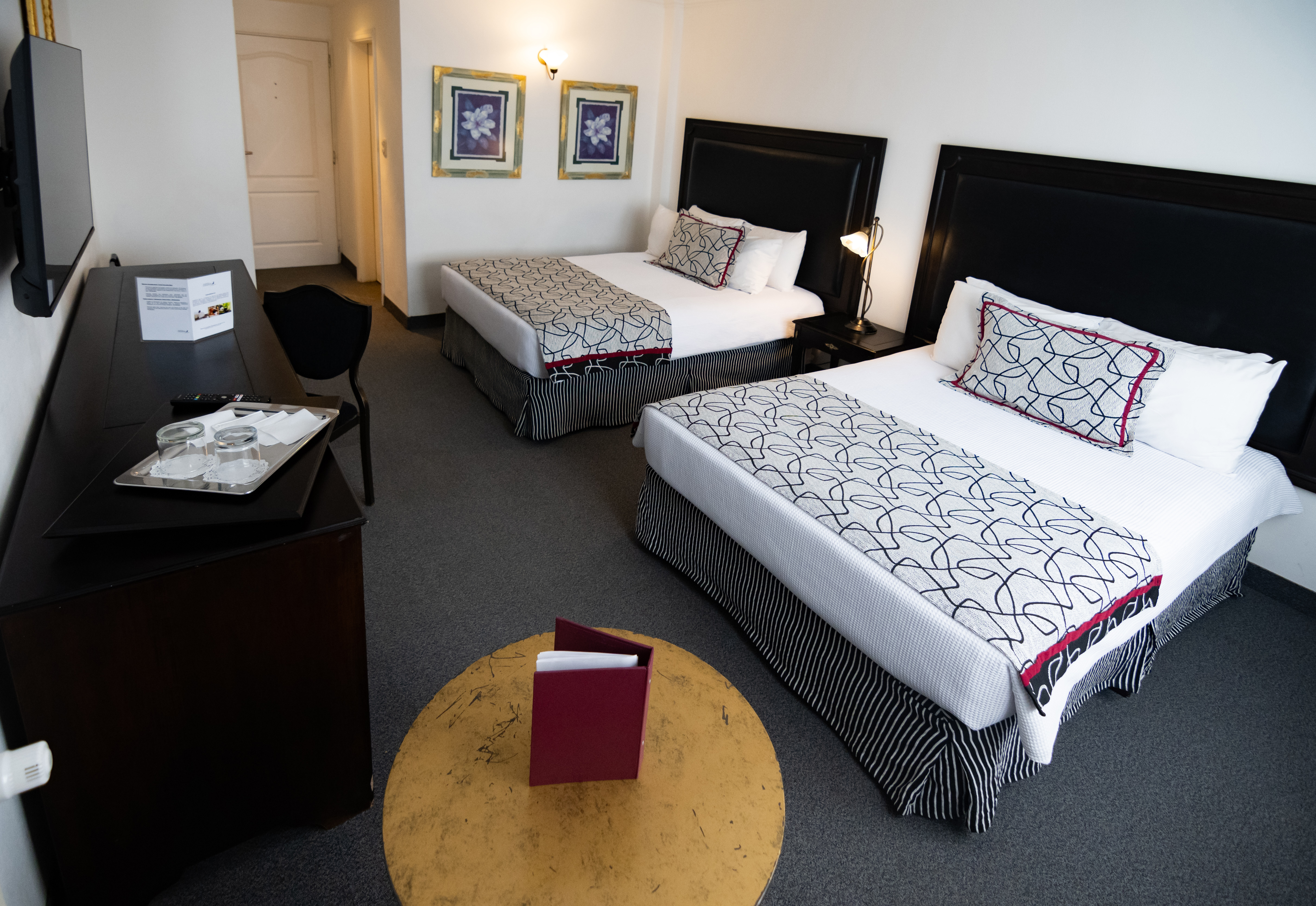 Family Room Two Queen Beds