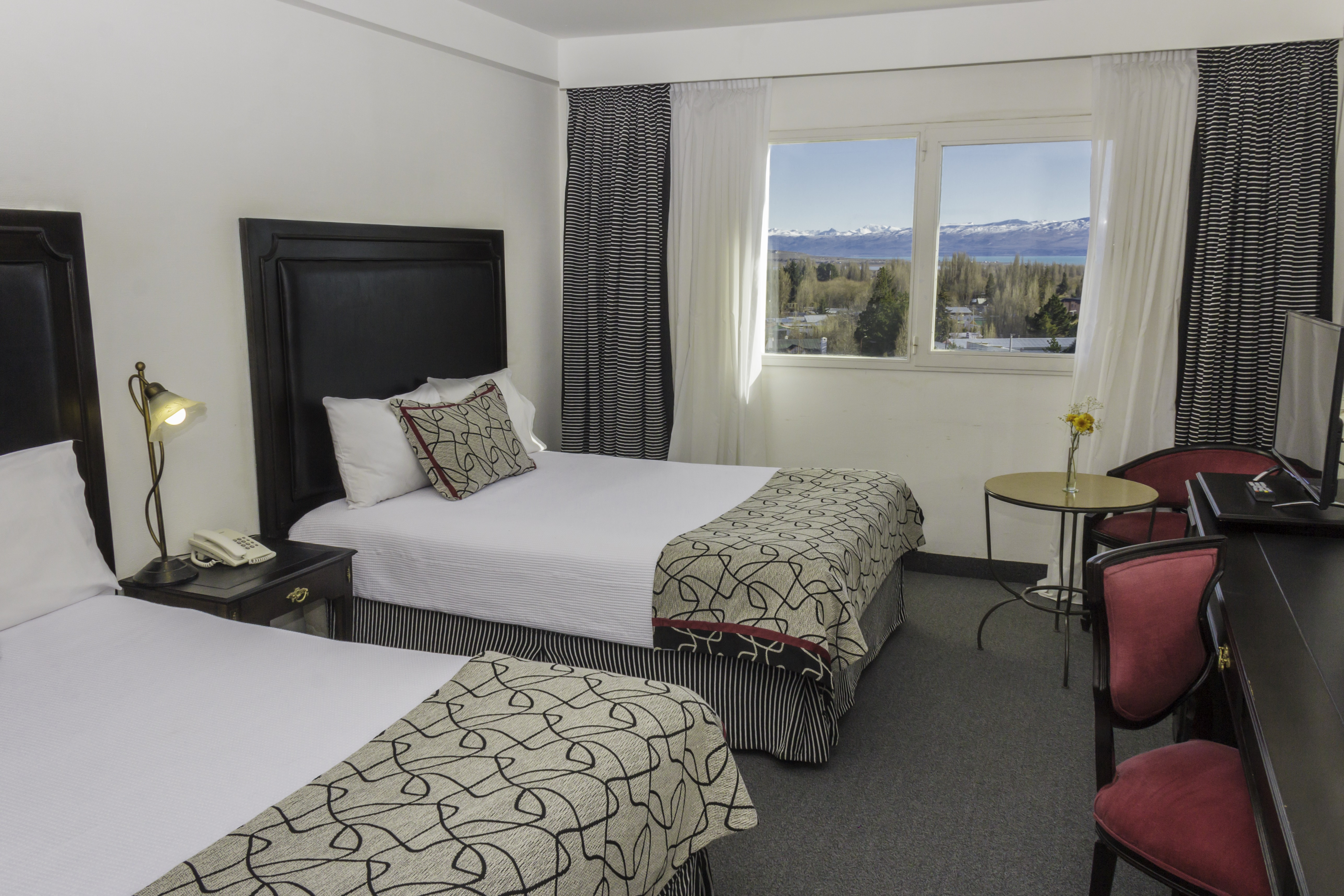 Family Room Two Queen Beds