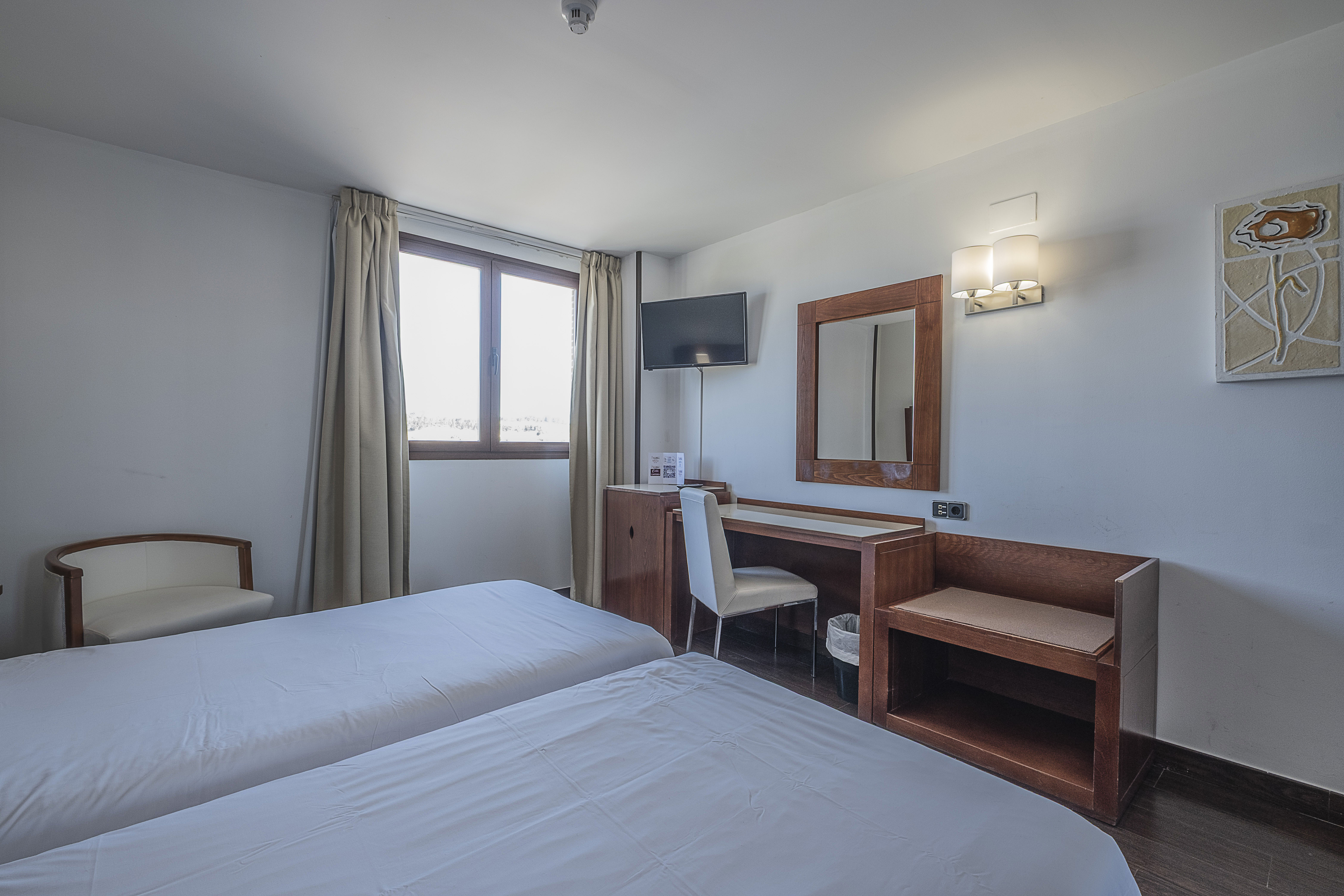 Double or Twin Standard