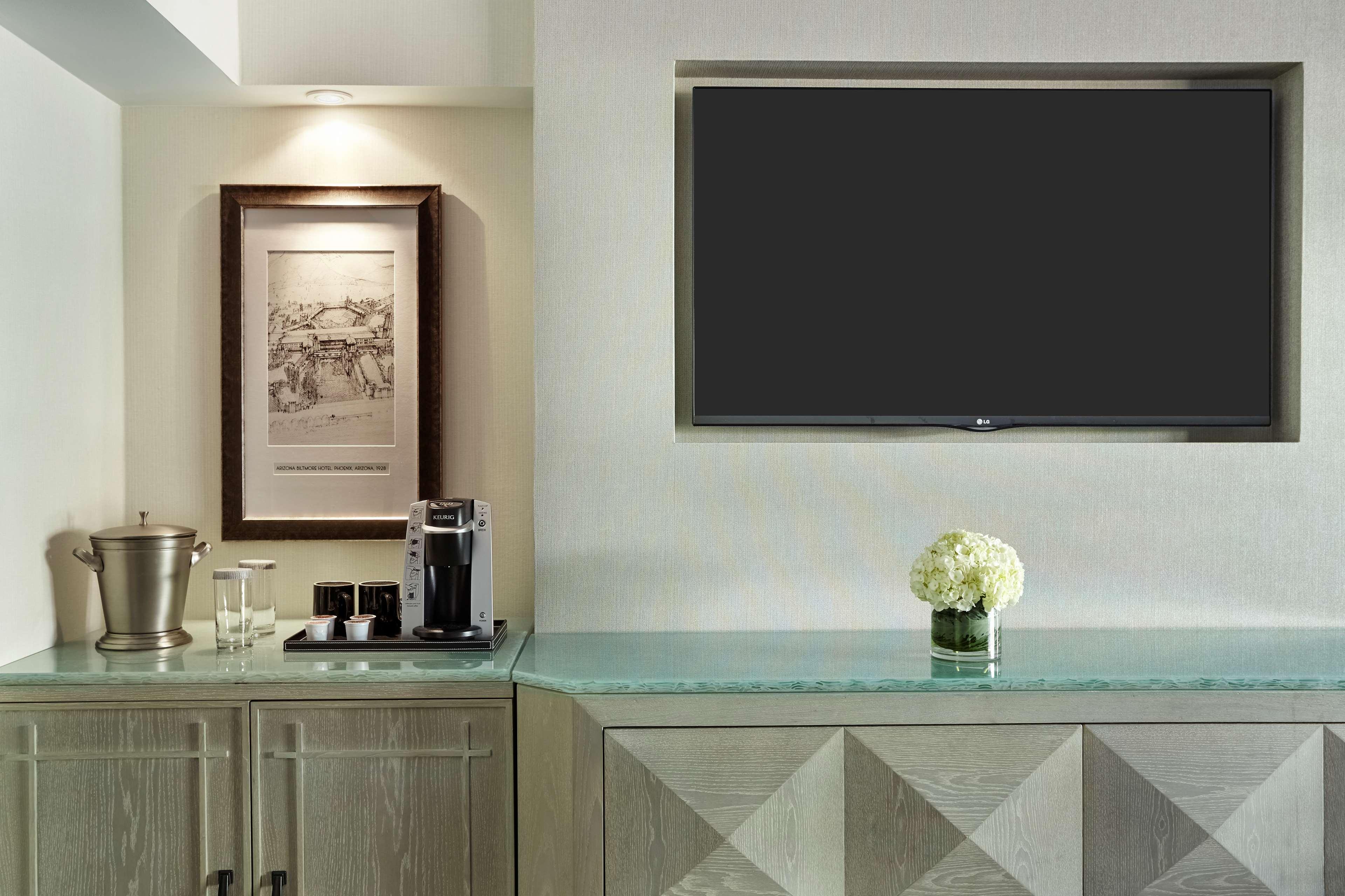 Double Classic King Bed