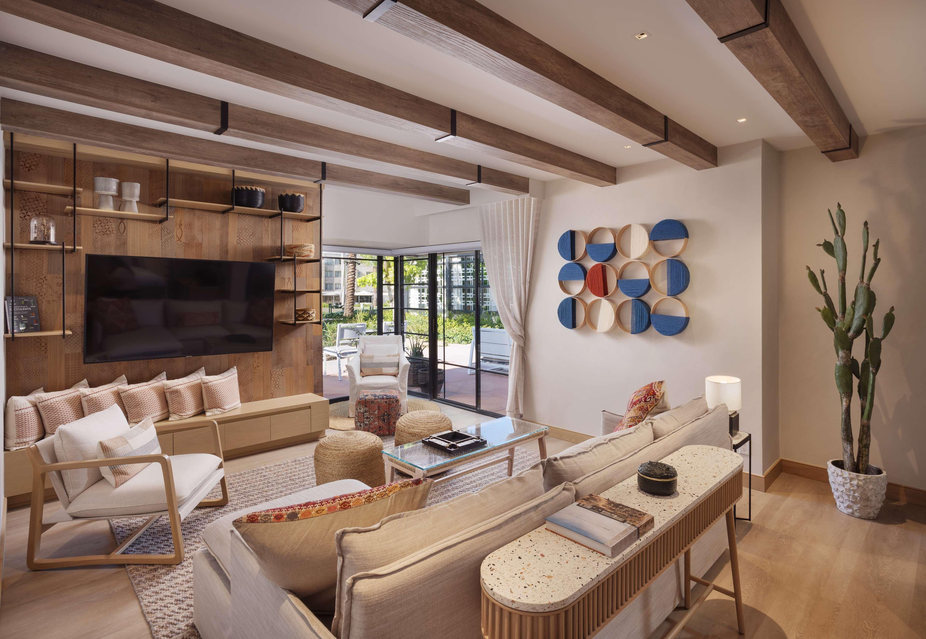 House Three Bedrooms Three Bathrooms