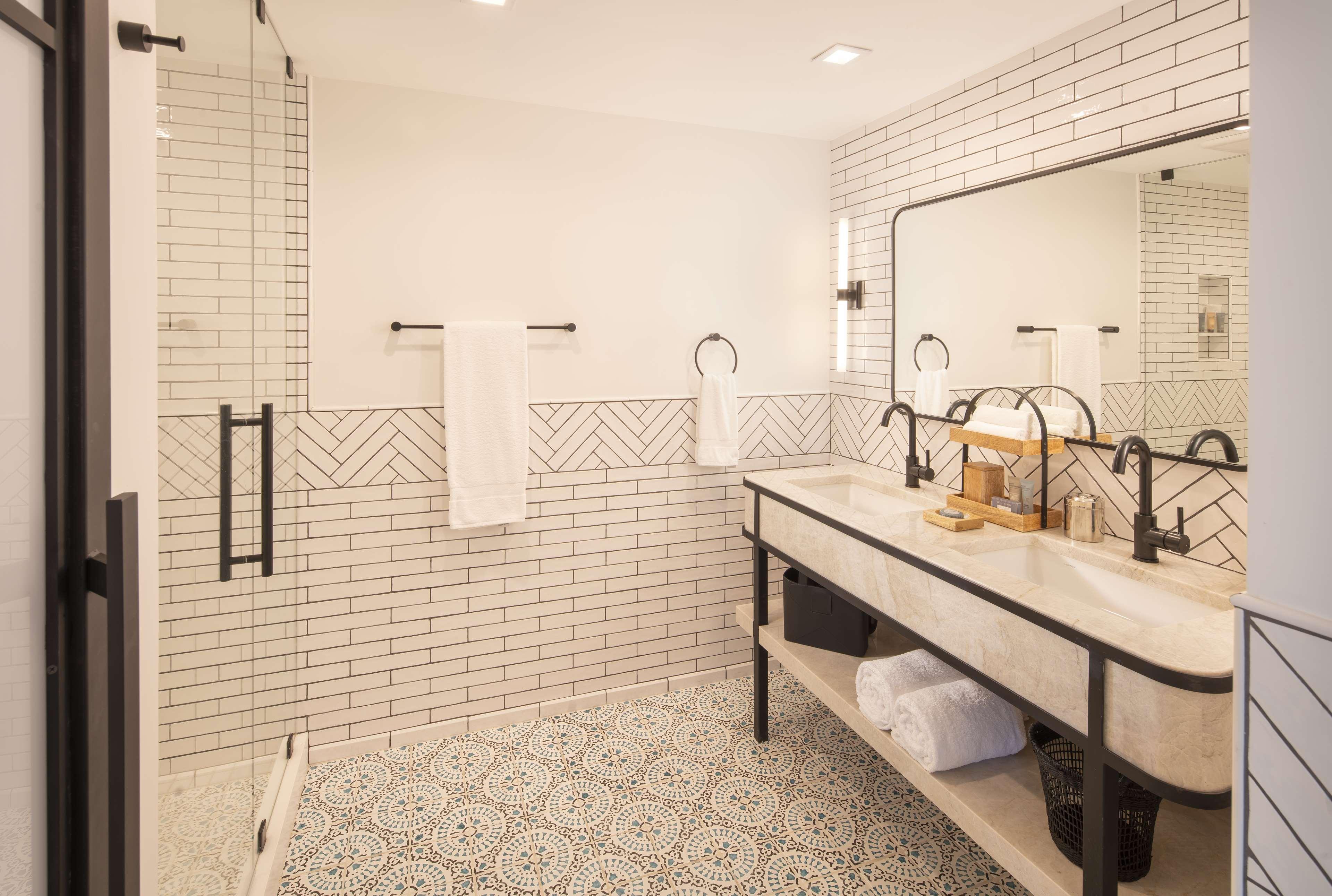 House Three Bedrooms Three Bathrooms