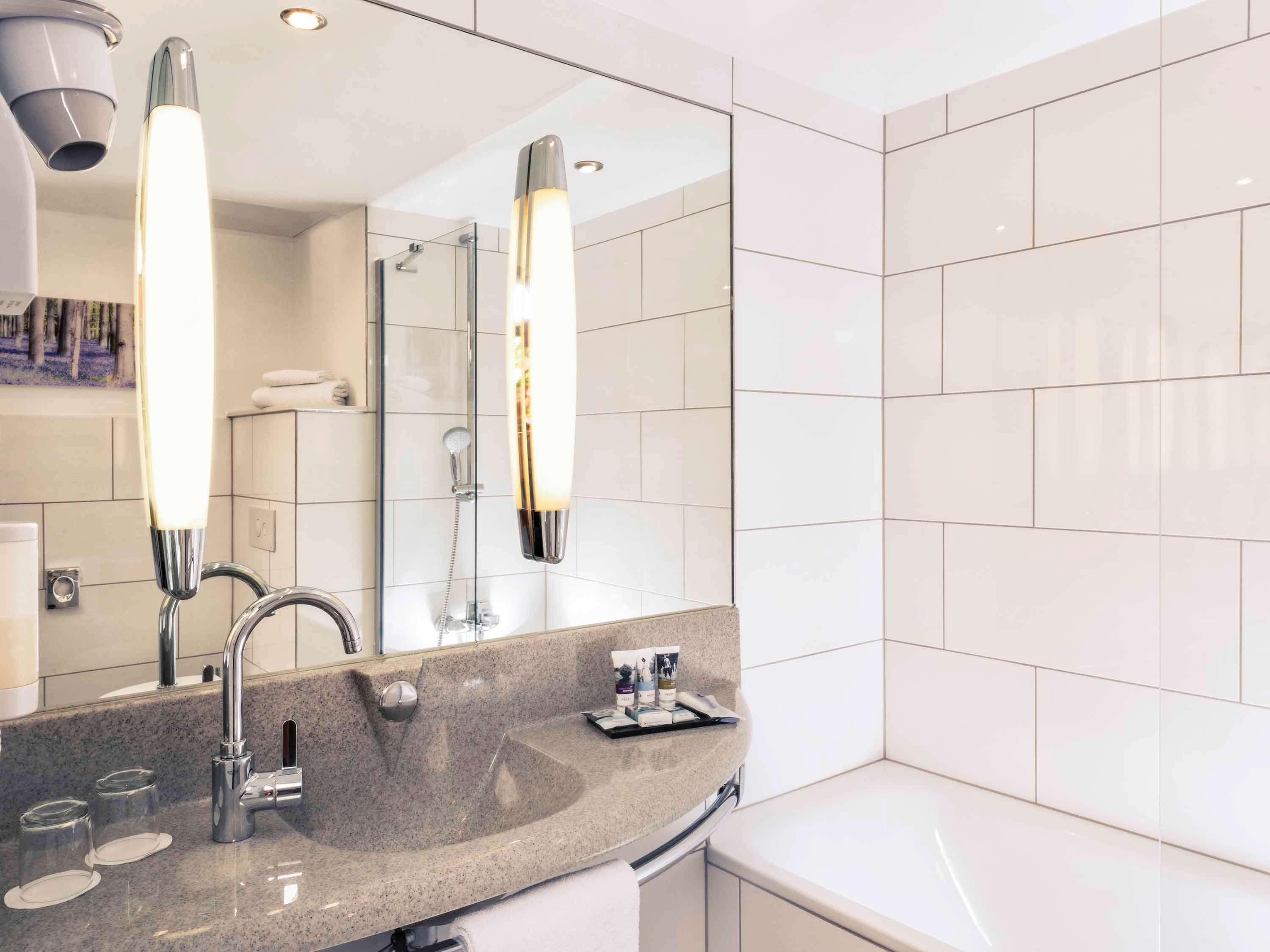 Double Queen Size Bed