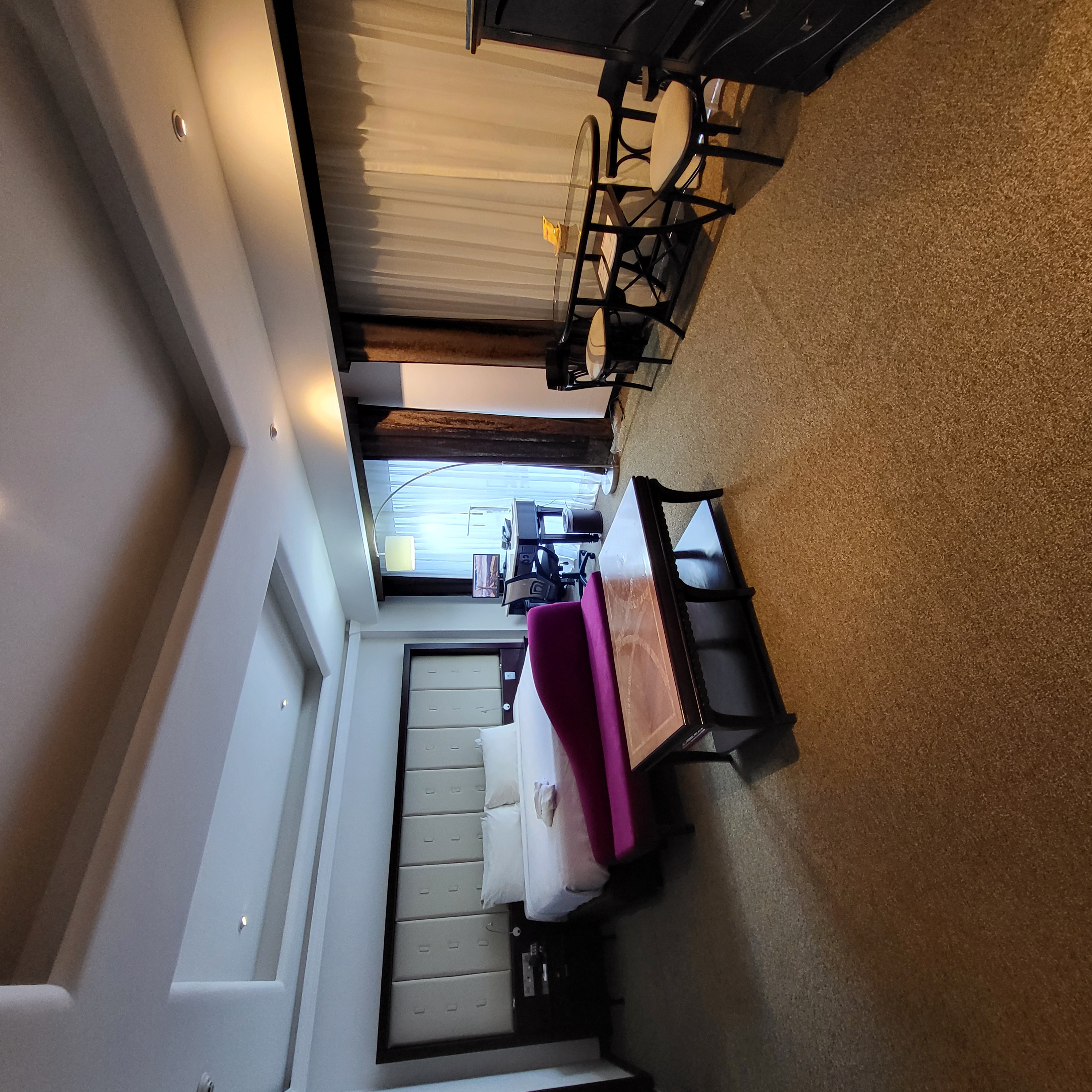Single Executive King Bed