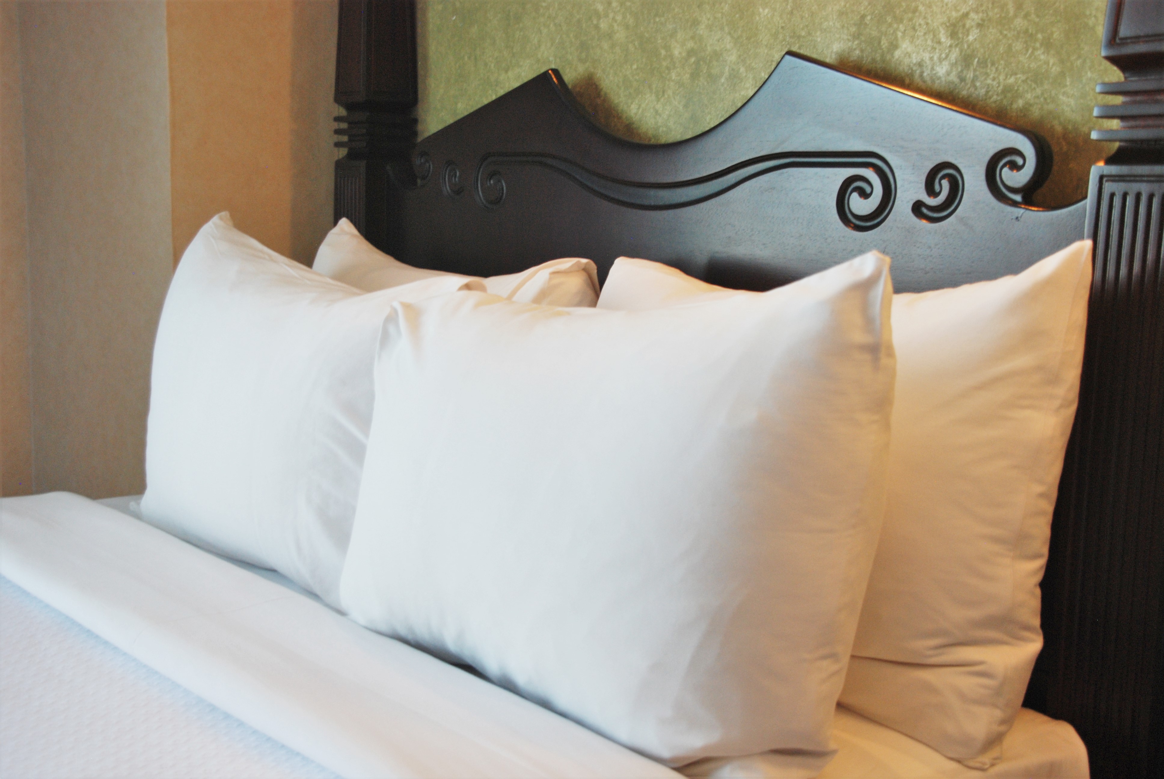 Double Queen Size Bed