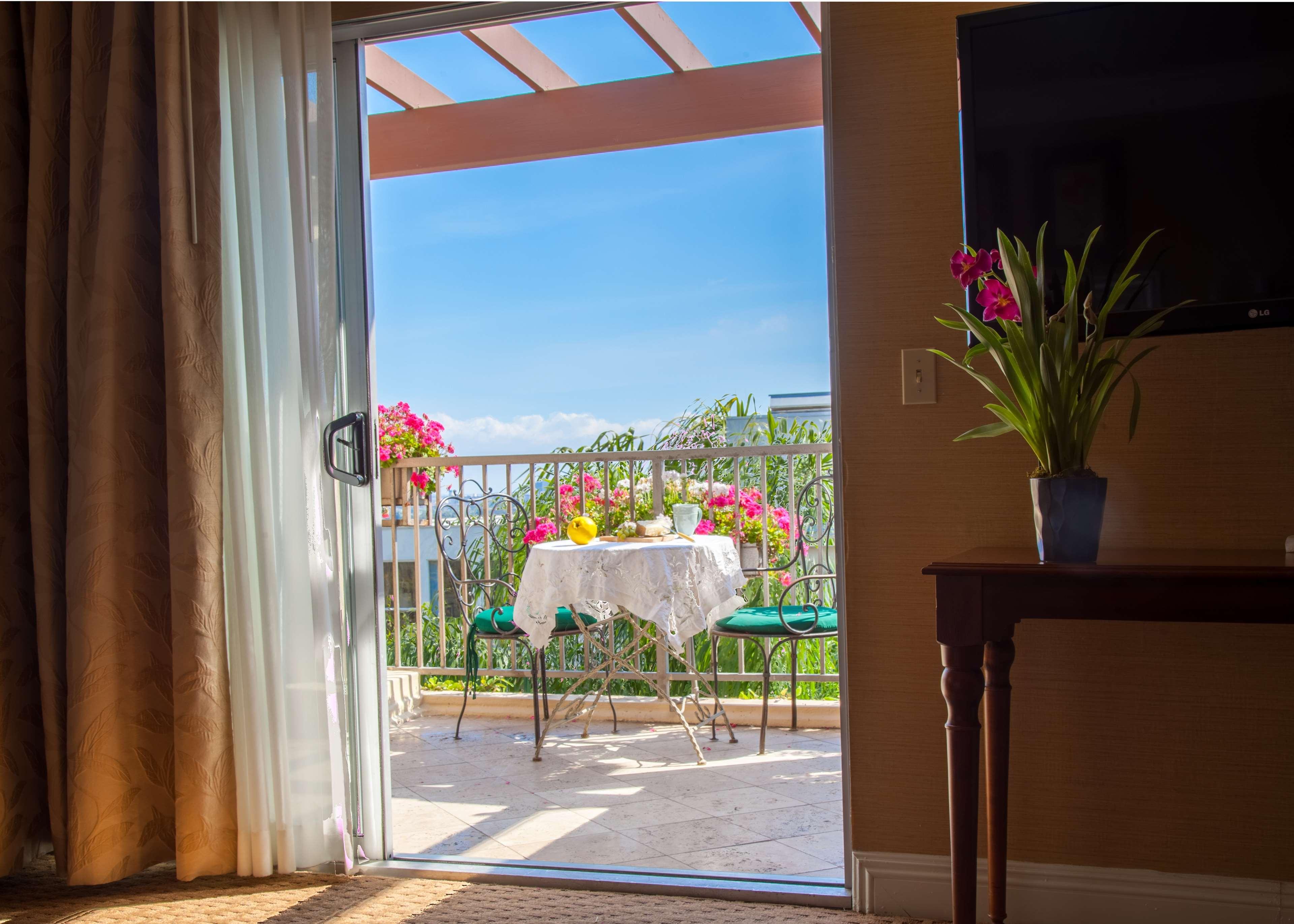 Suite Two Queen Beds