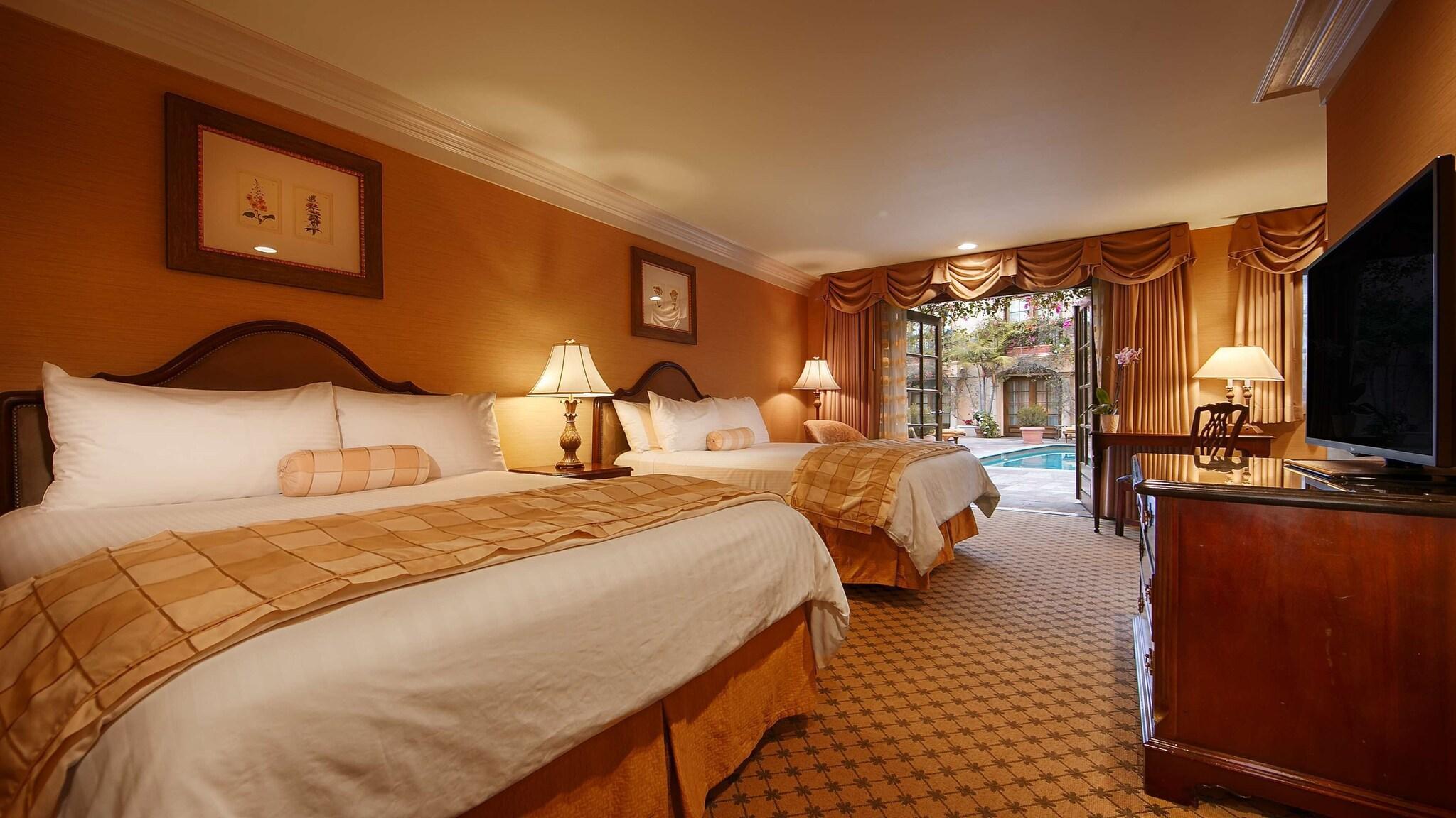 Quadruple Two Queen Beds Non Smoking