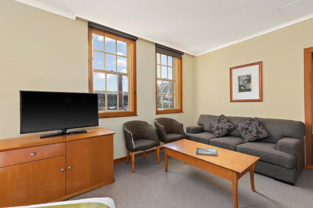 Double Executive King Bed