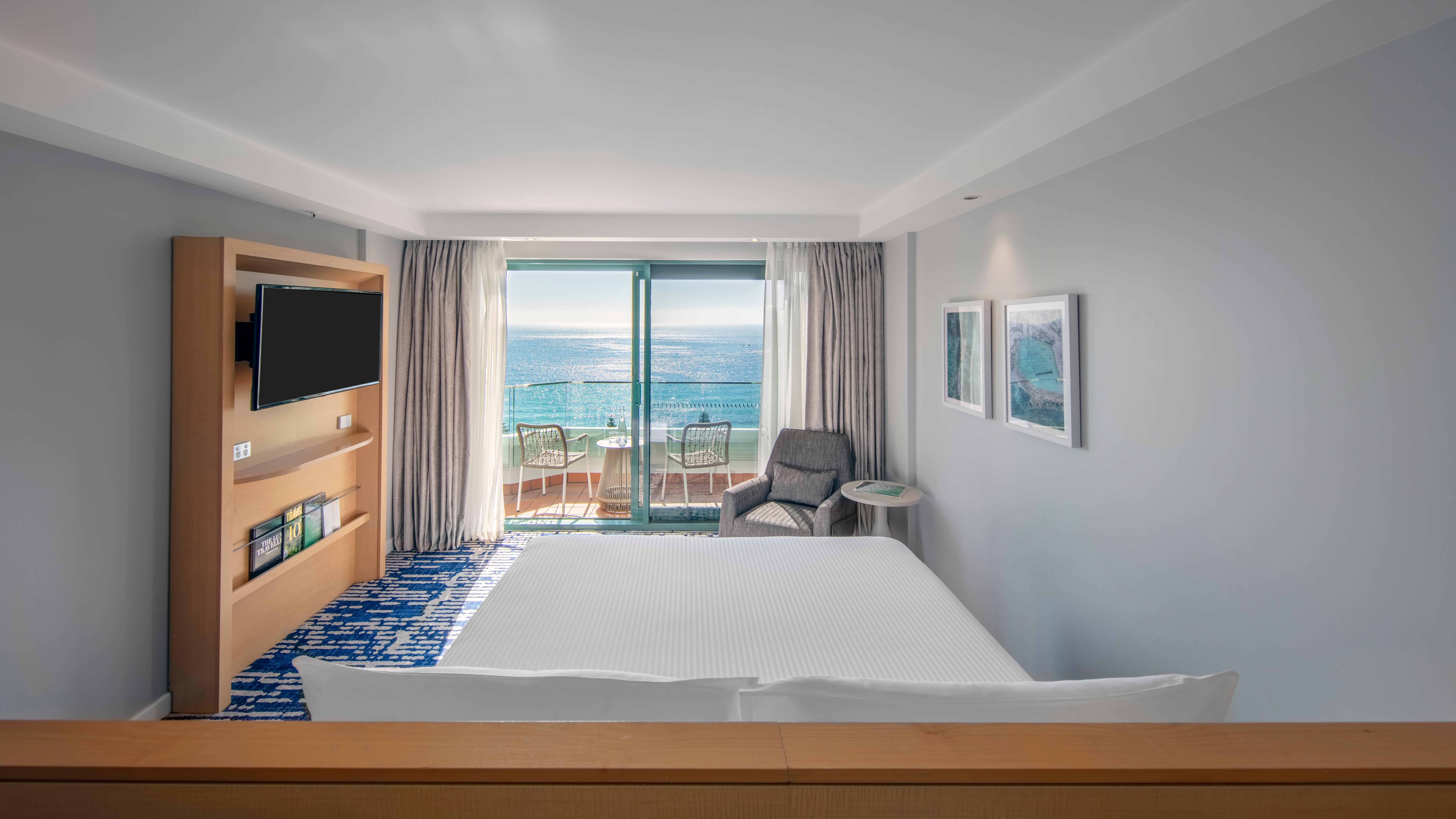 Double Ocean Front King Bed