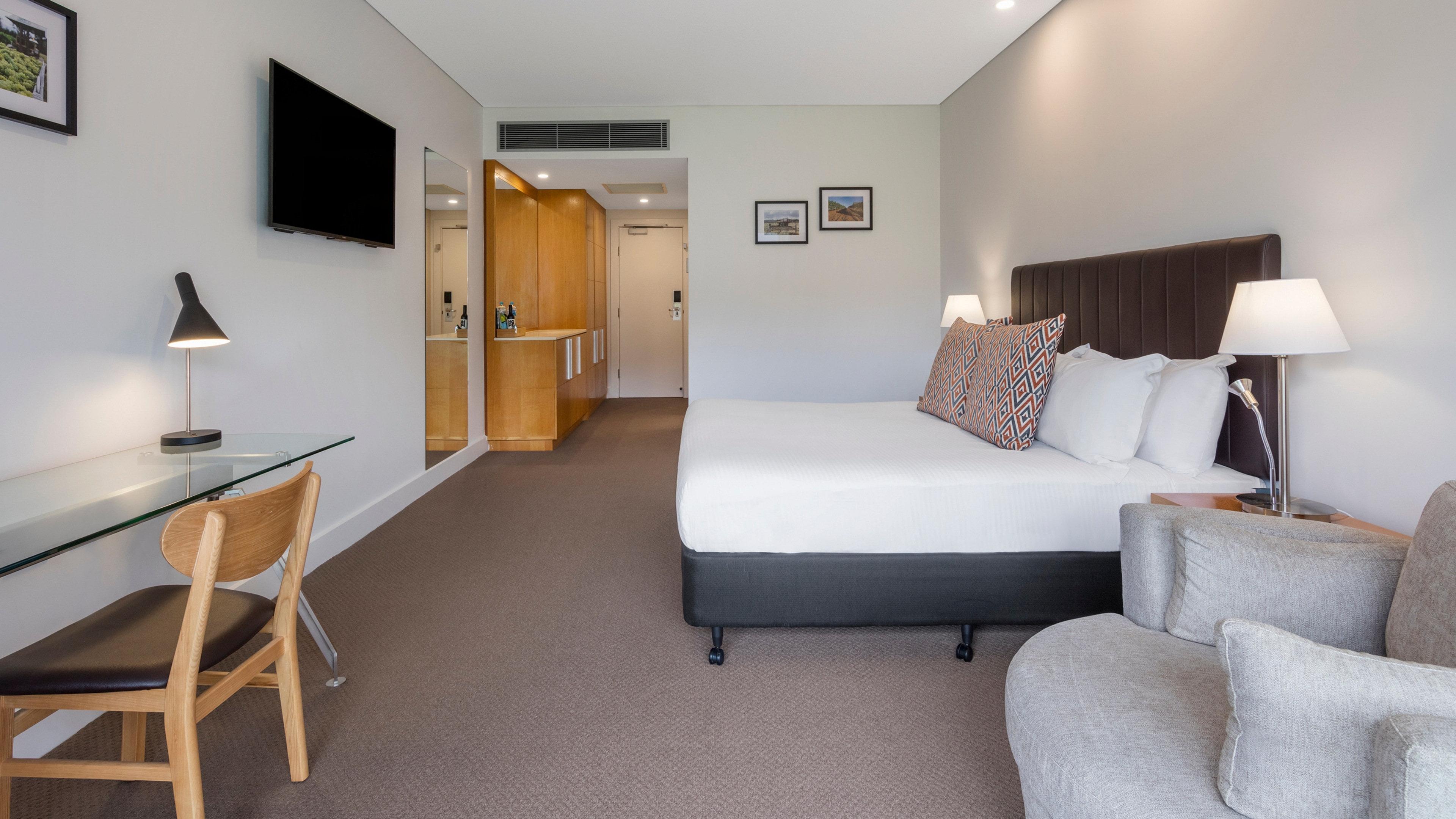 Double Pool View King Bed