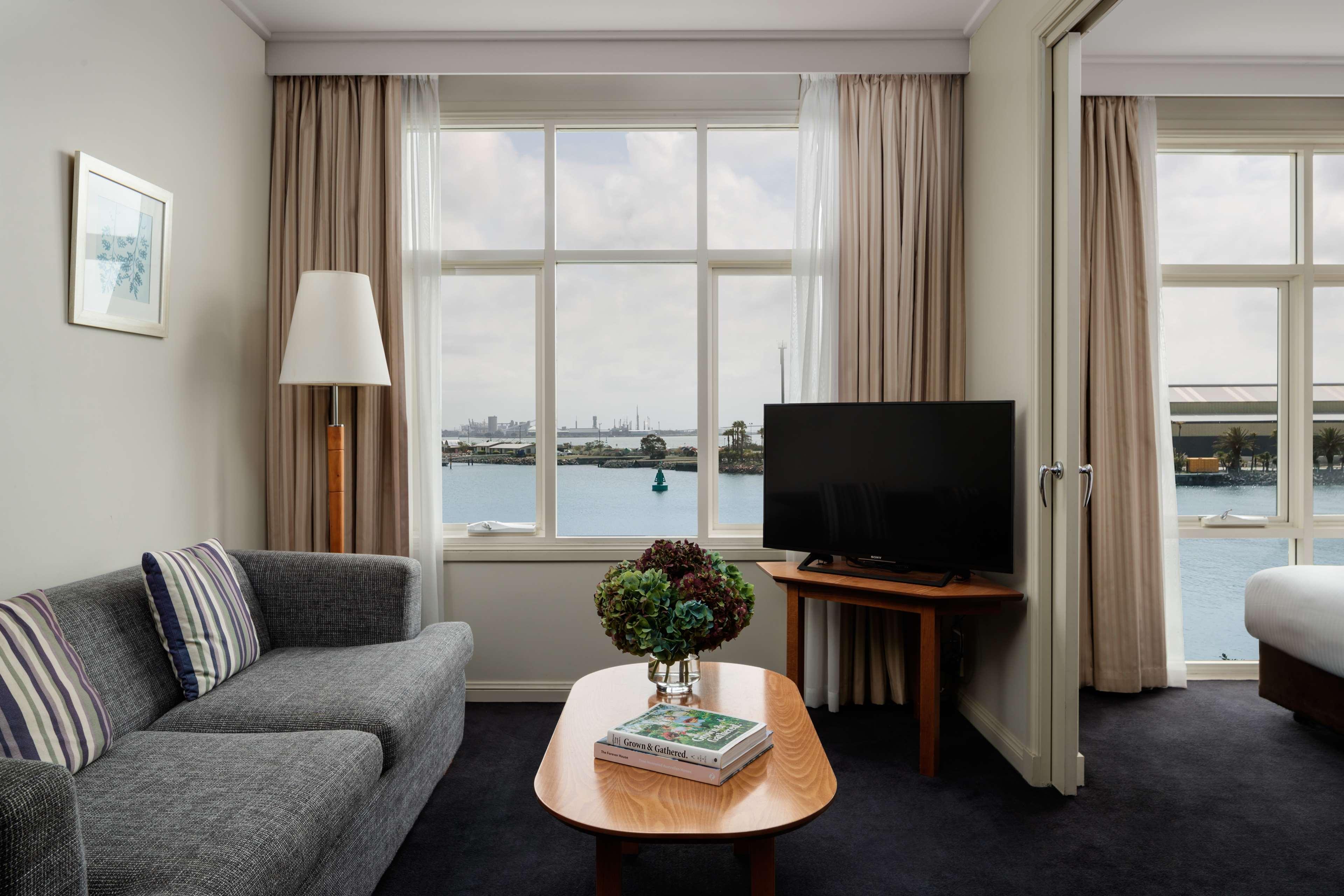 Suite Harbour View