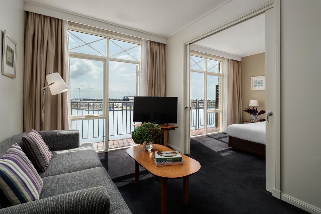 Suite Harbour View