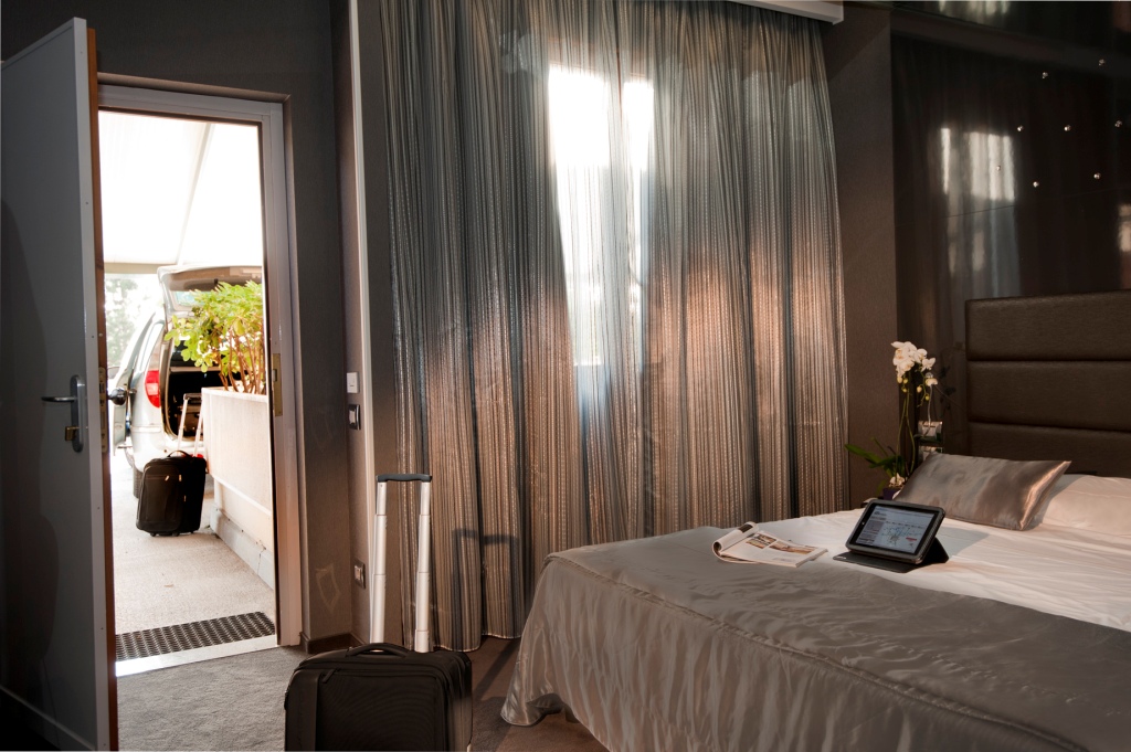 Double Single Economy