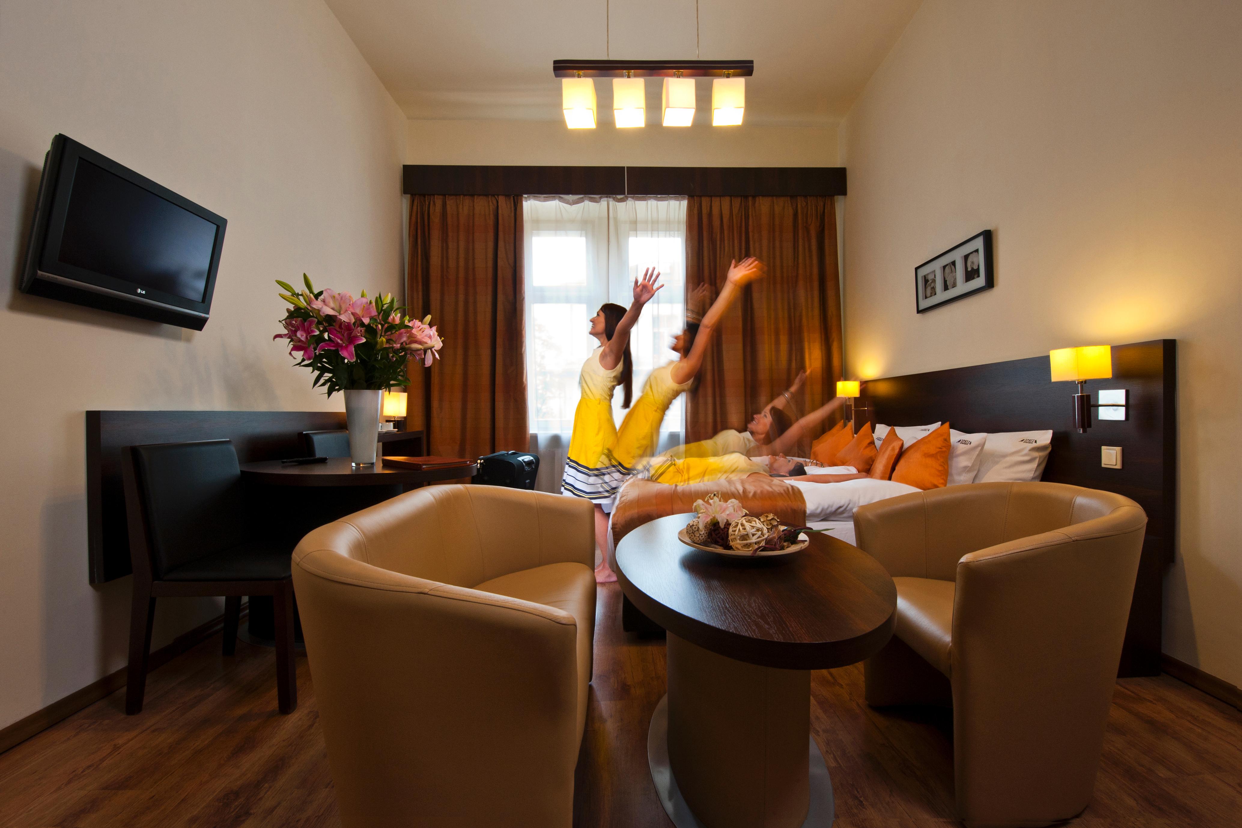 Double or Twin Standard