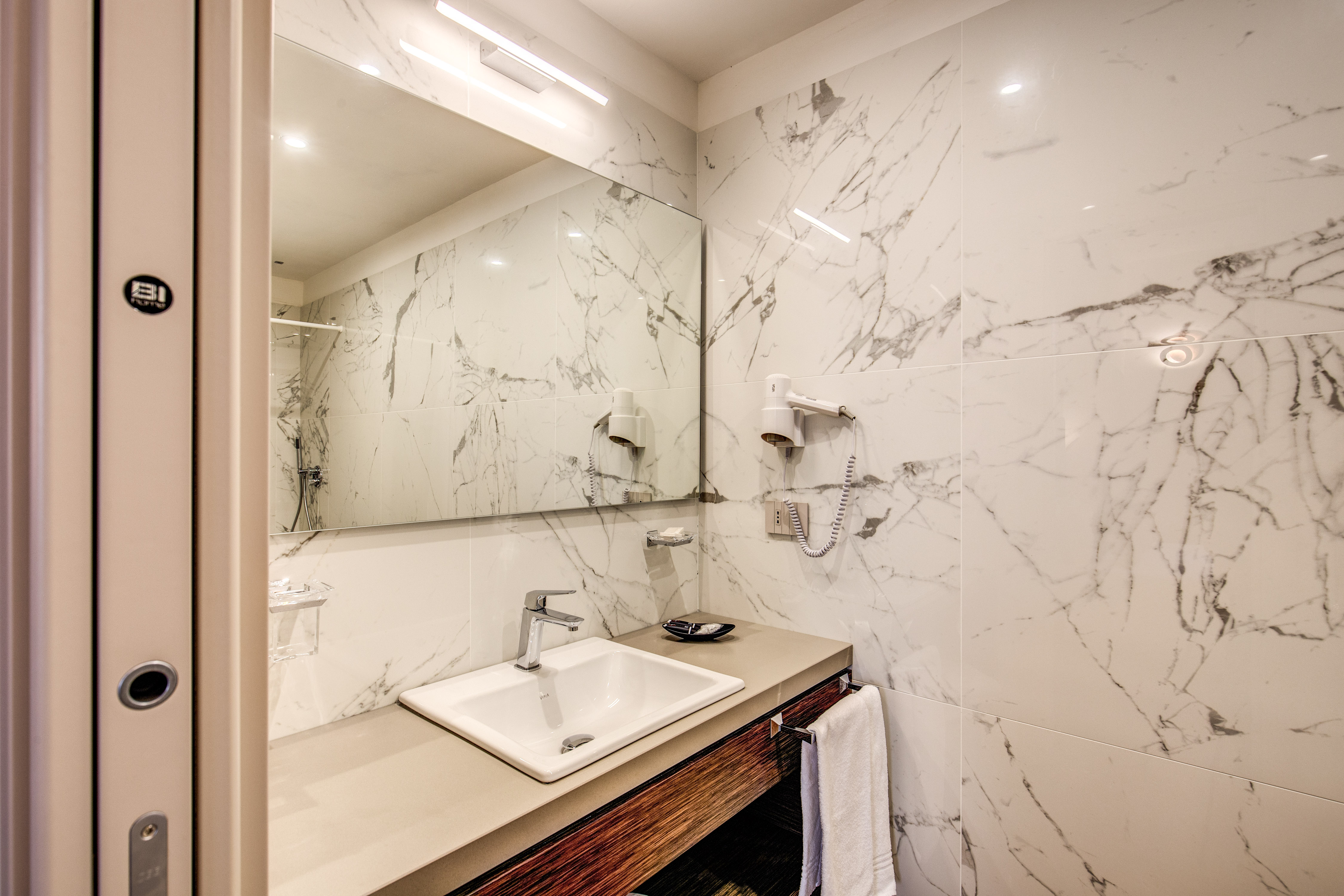 Double or Twin Standard