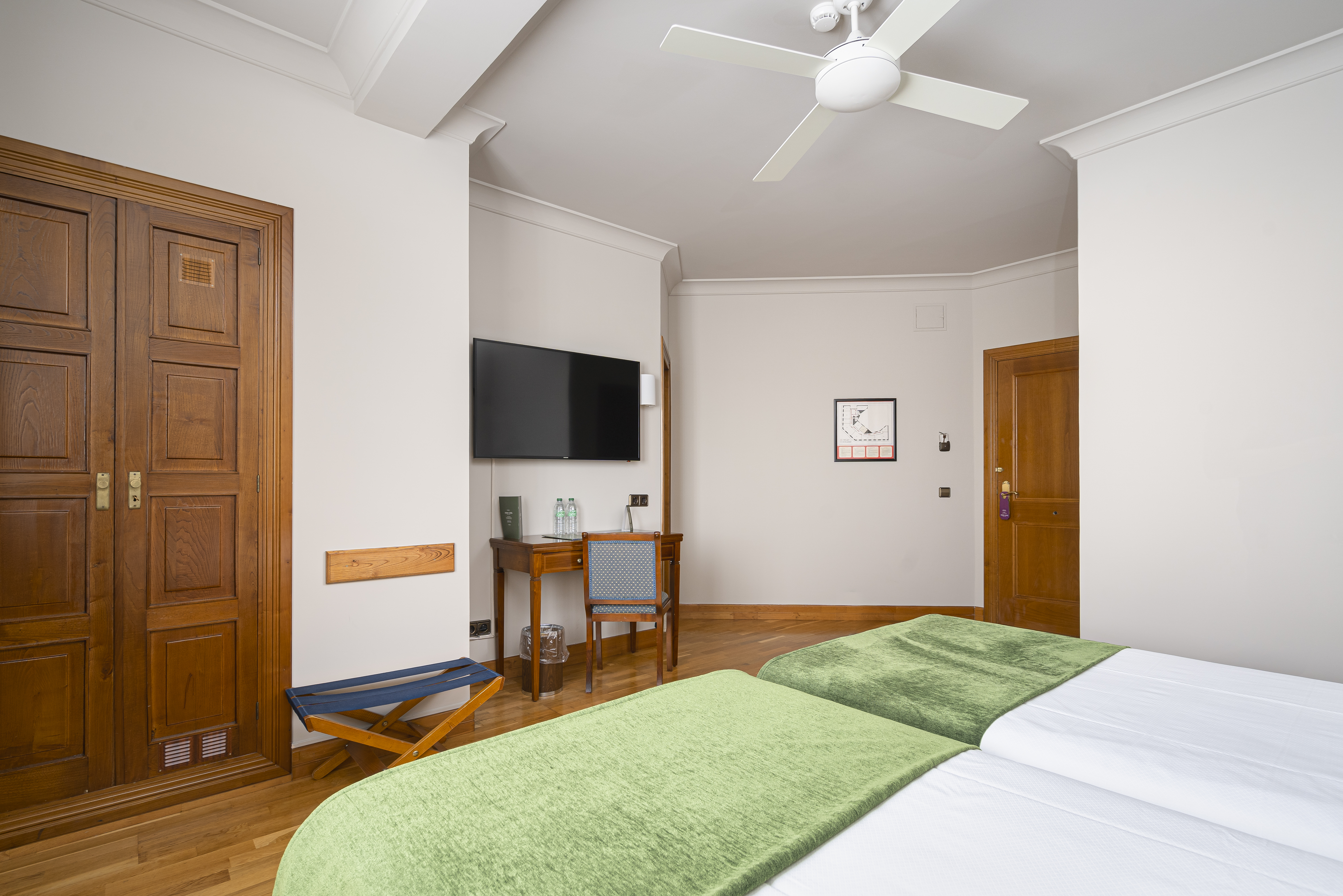 Double Single Premium