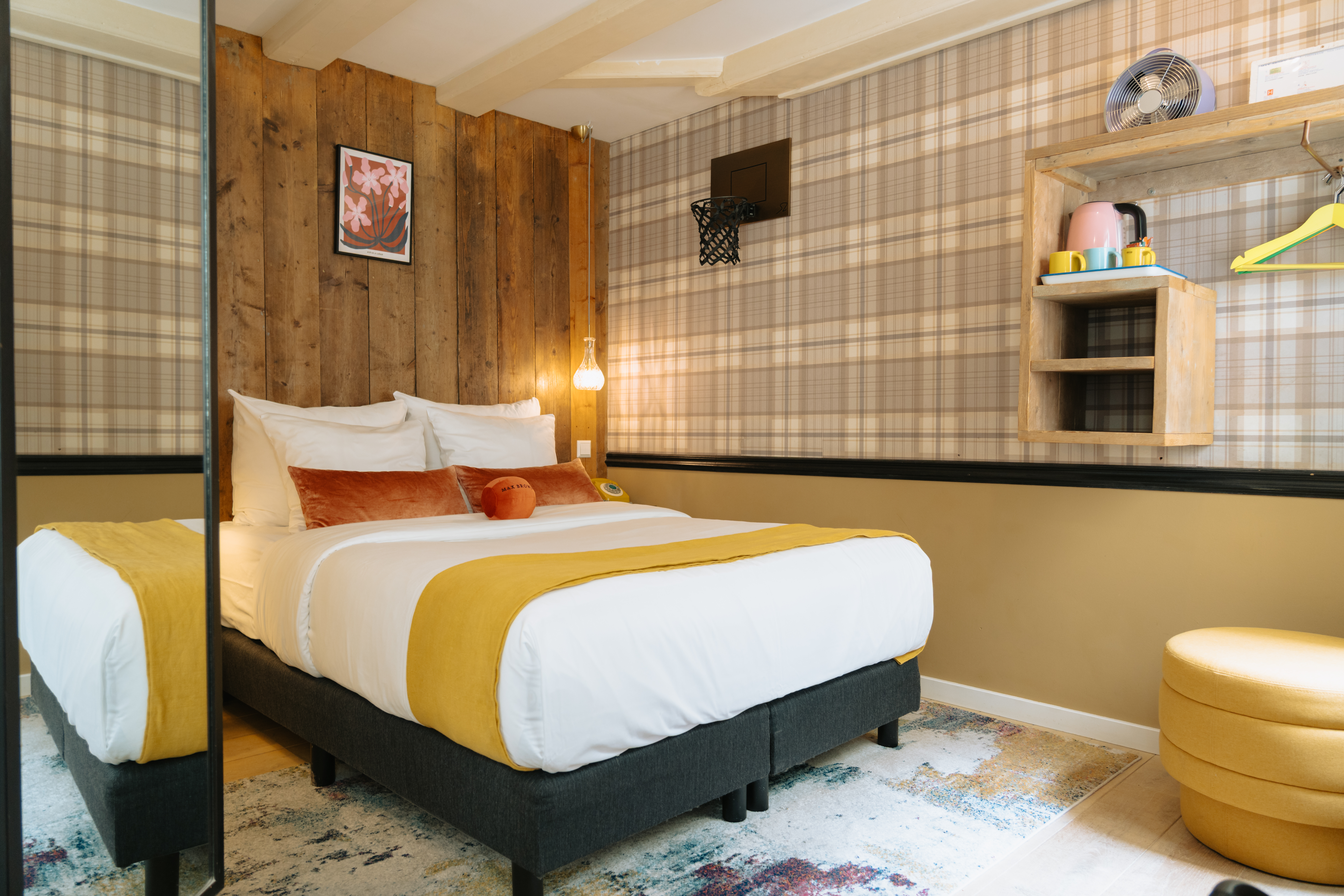 Double or Twin Standard