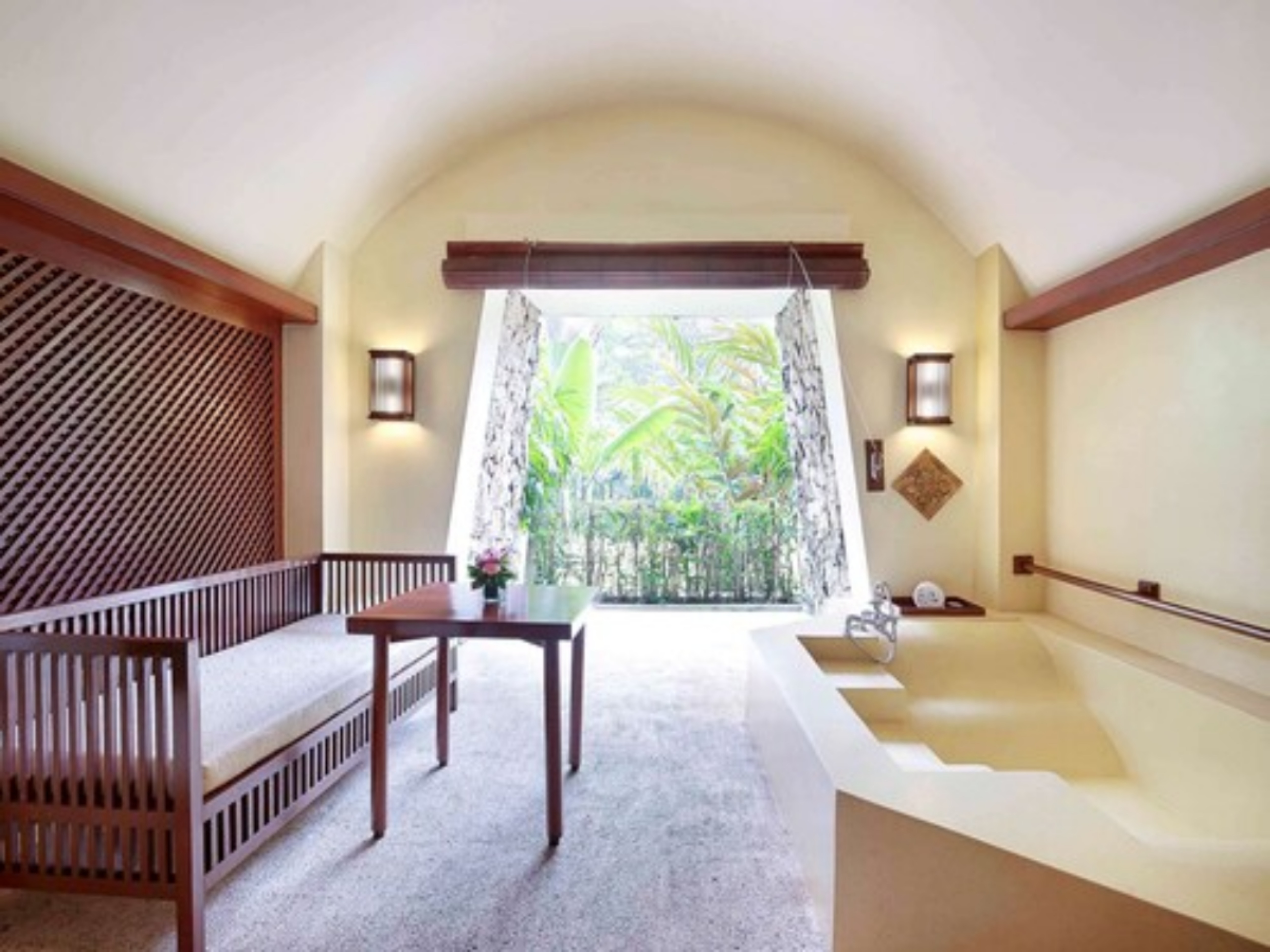 Double Deluxe King Bed