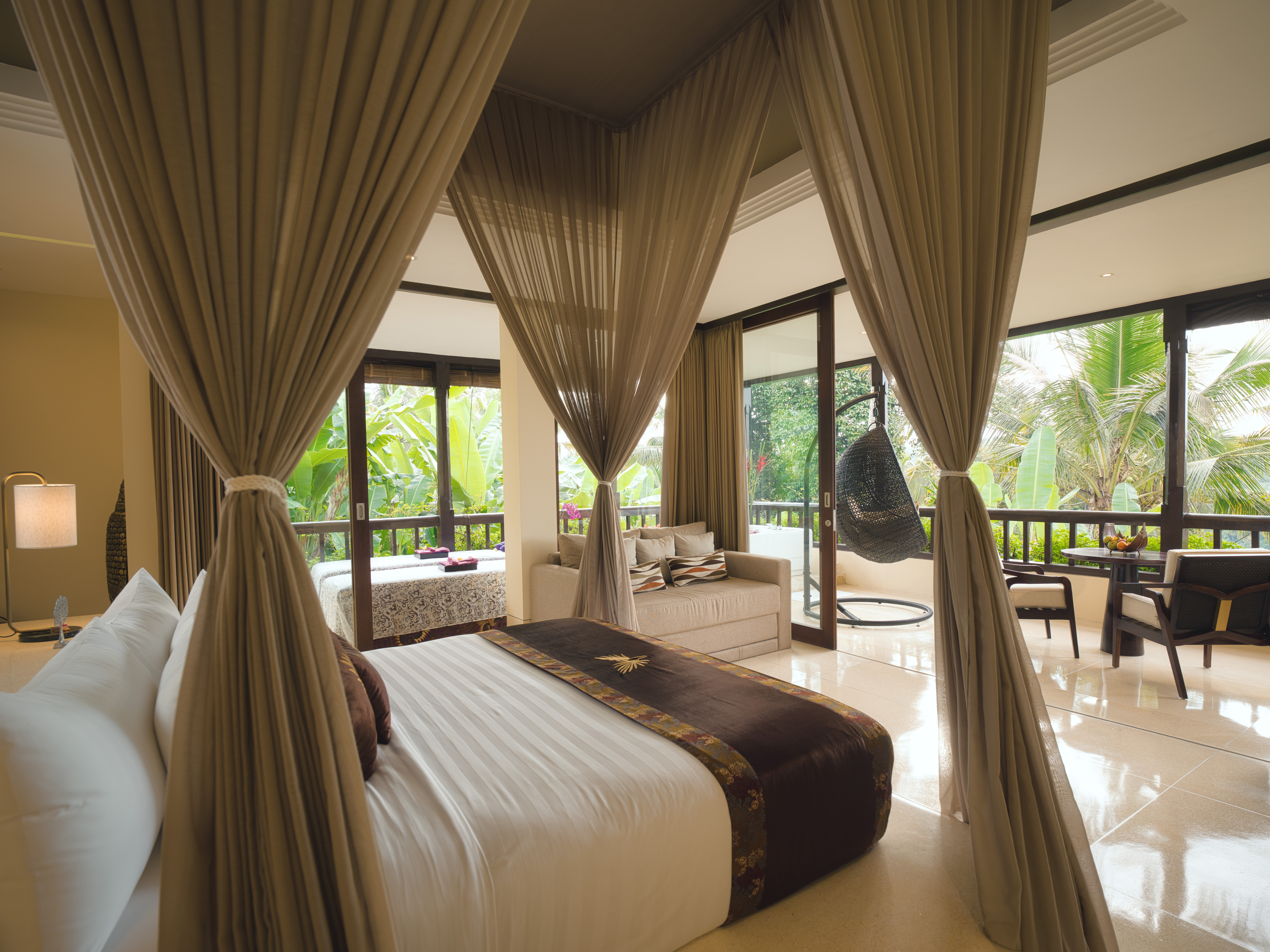 Suite with Jacuzzi with Views