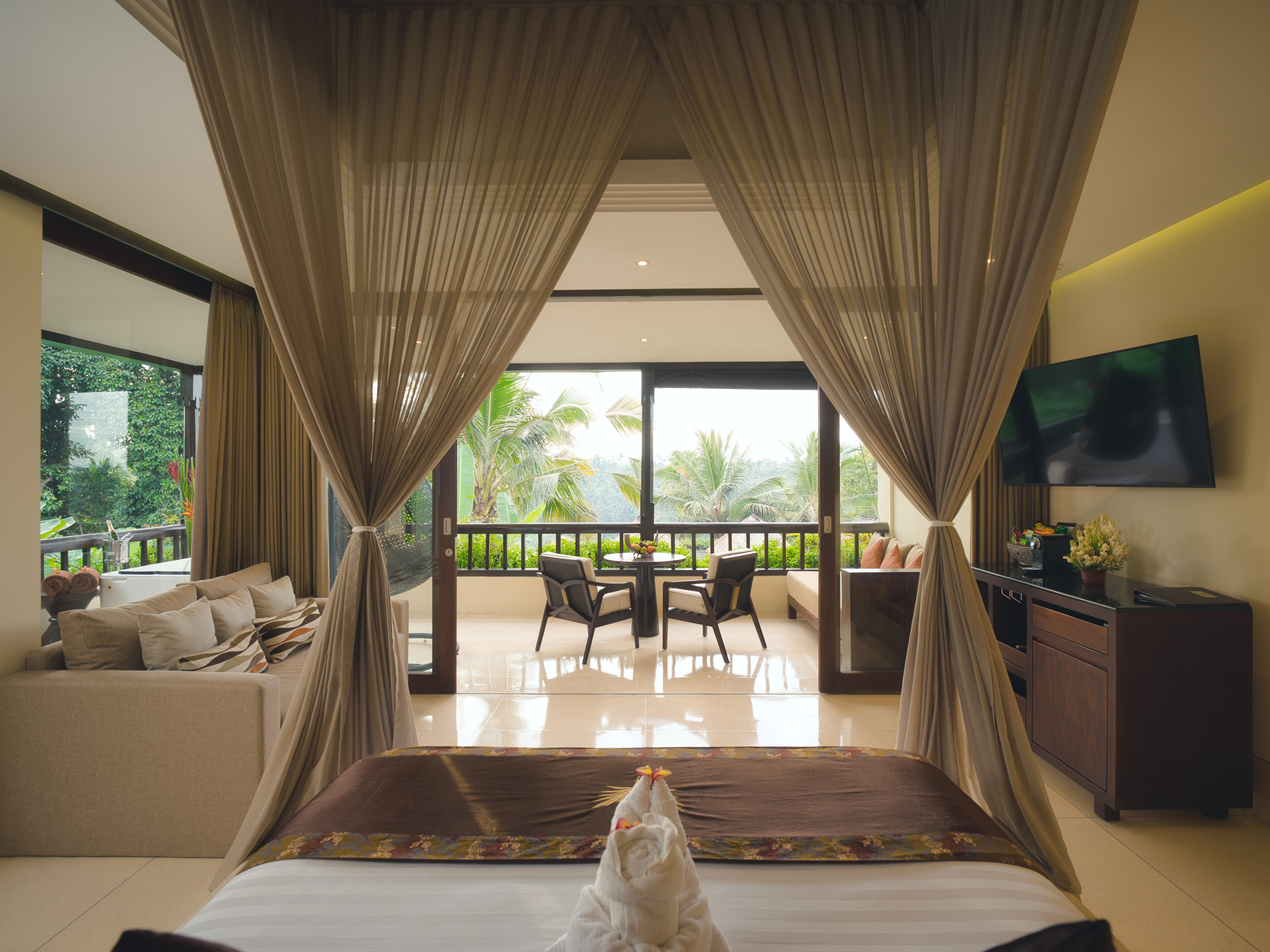 Suite with Jacuzzi with Views