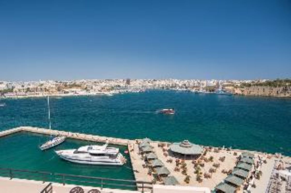 Double or Twin Sea Front