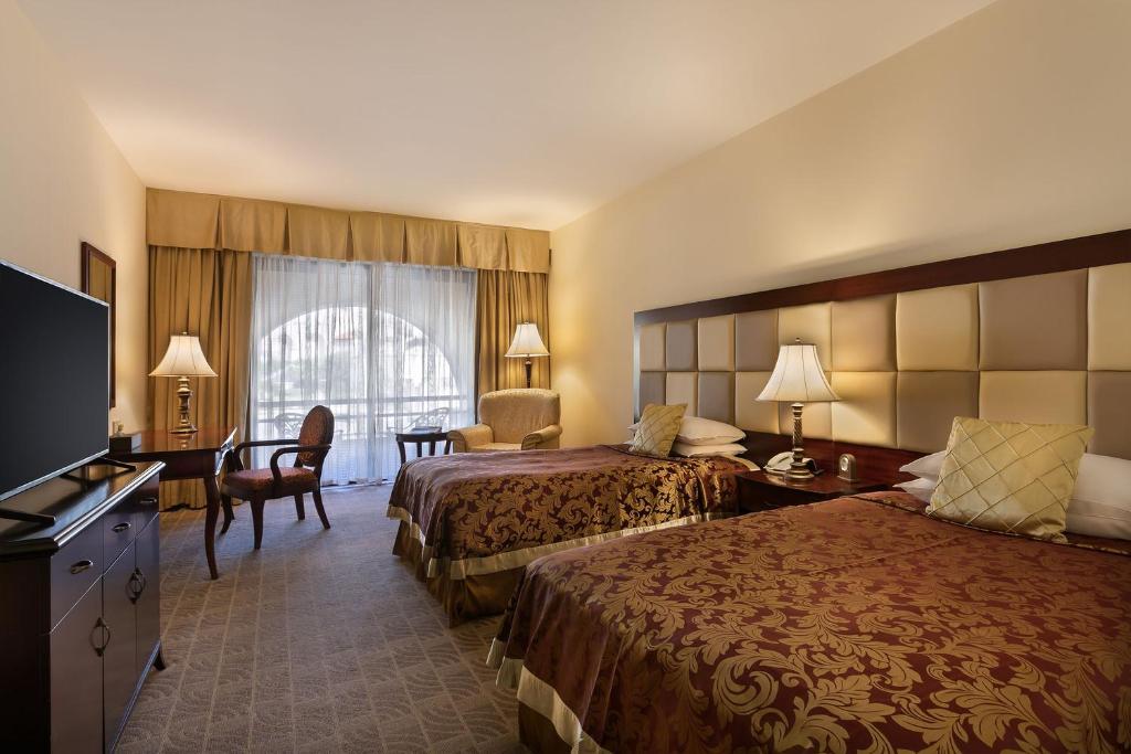 Triple Deluxe Garden View