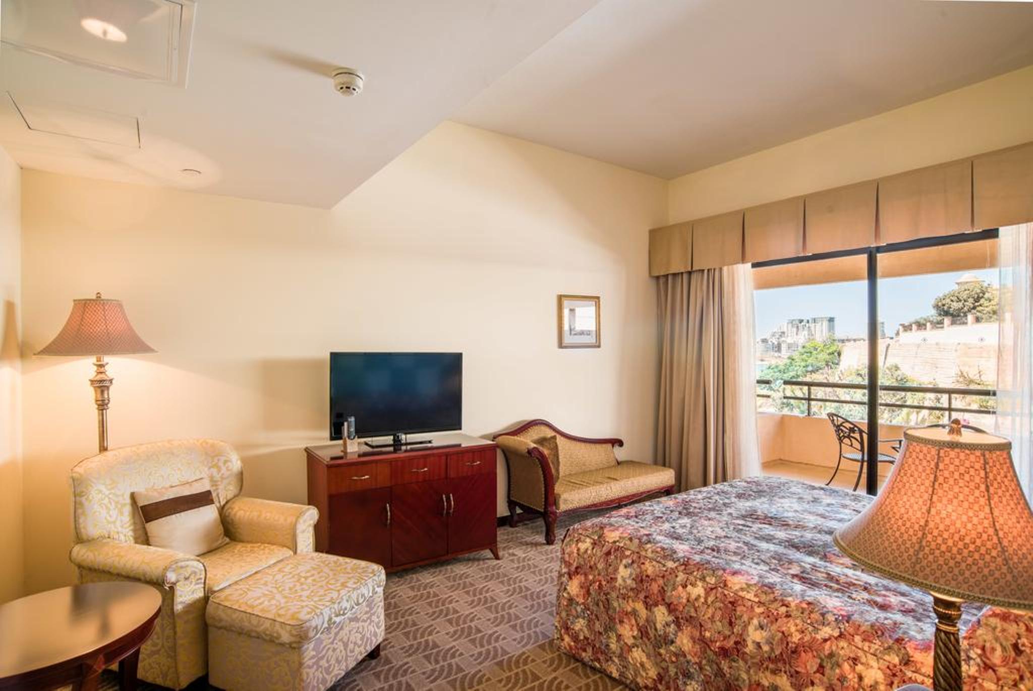 Family Room Side Sea View