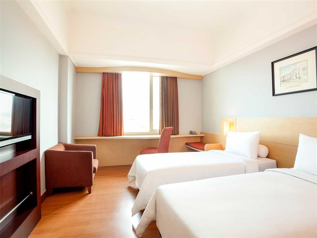 Double or Twin Standard