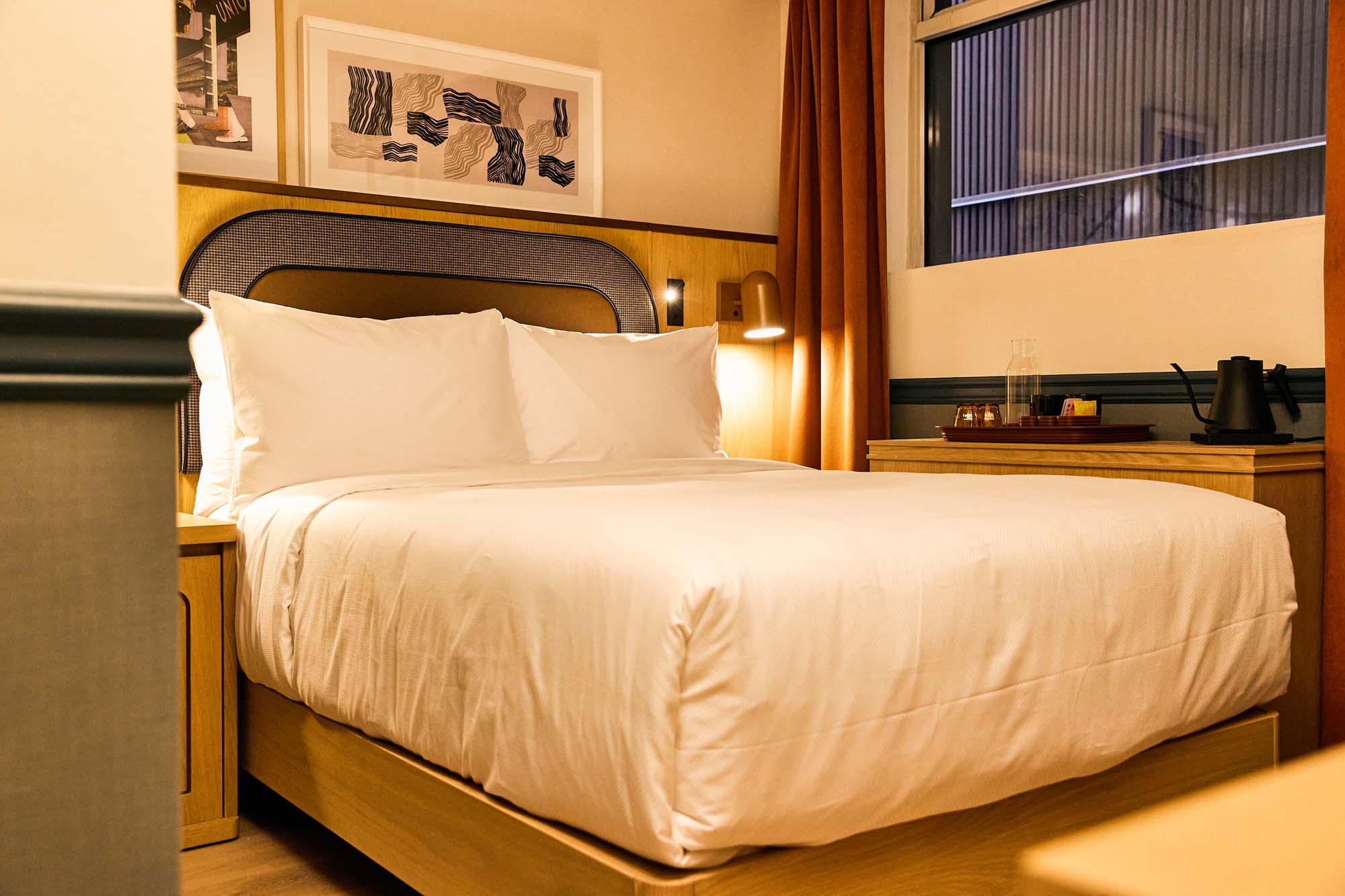 Double Queen Size Bed