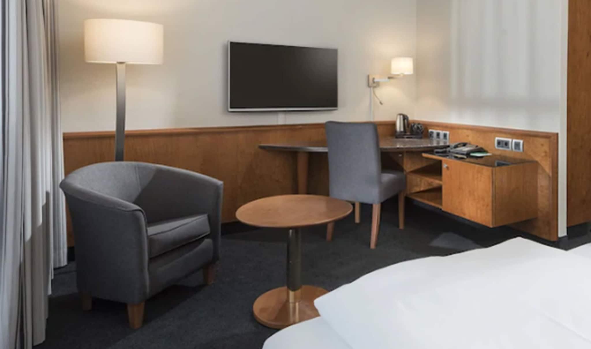 Double Superior Queen Bed