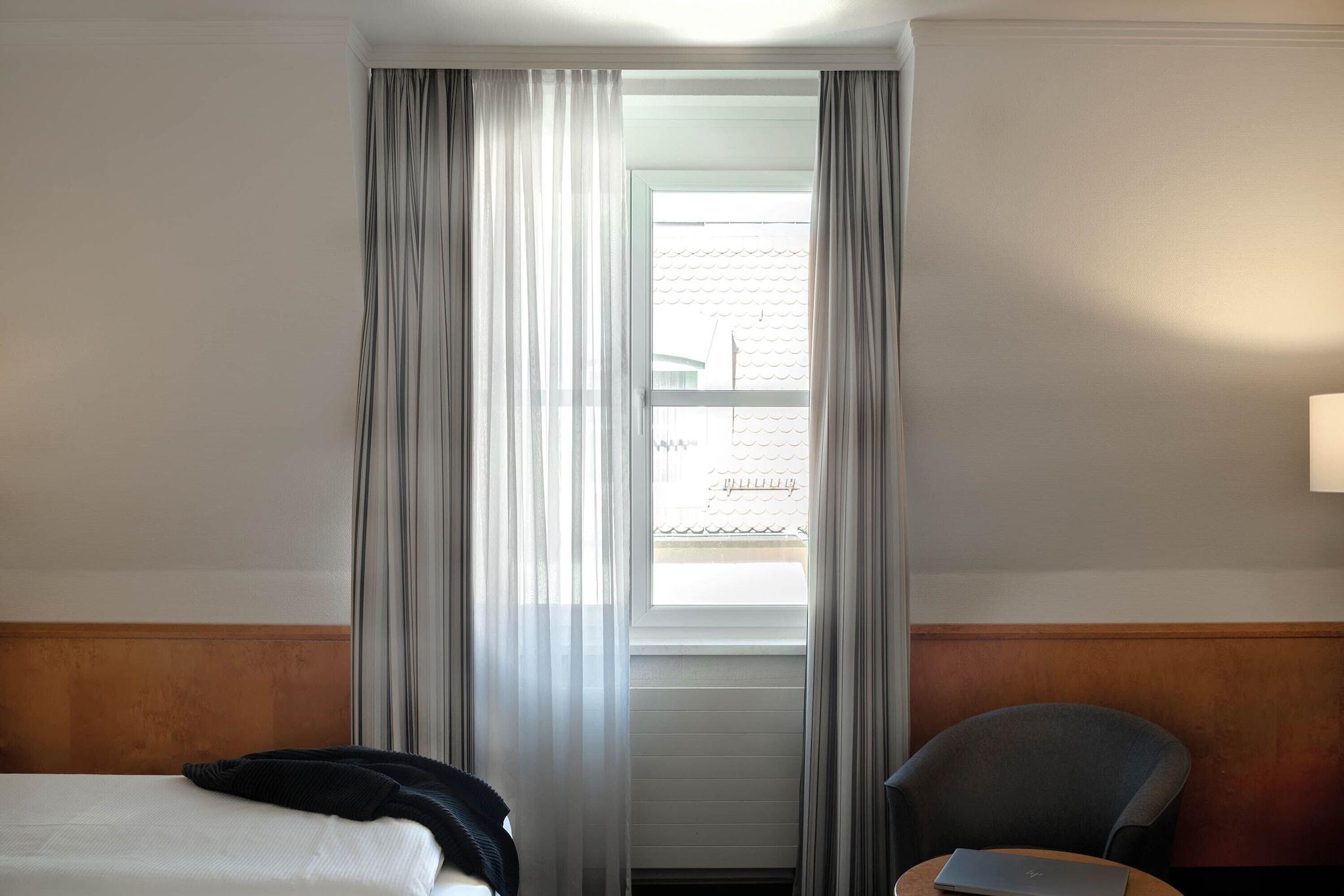 Double Superior Queen Bed