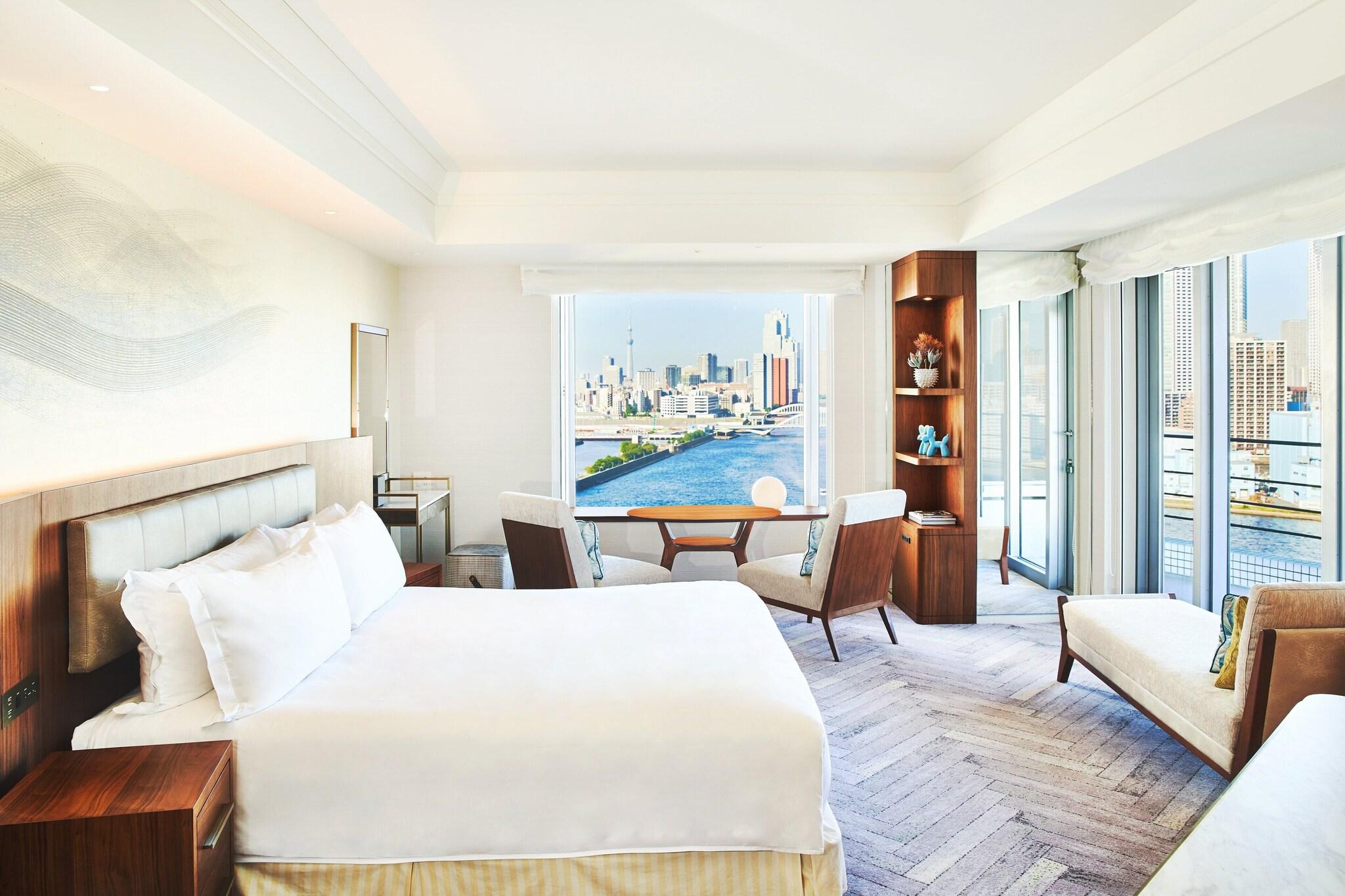 Junior Suite Club King Bed