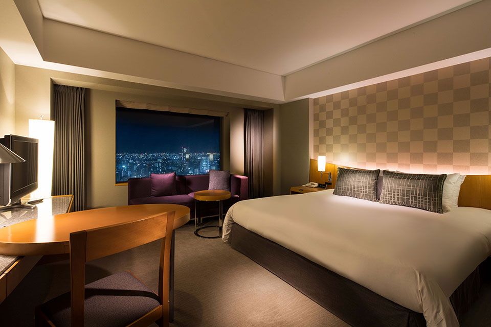 Triple King Size Bed