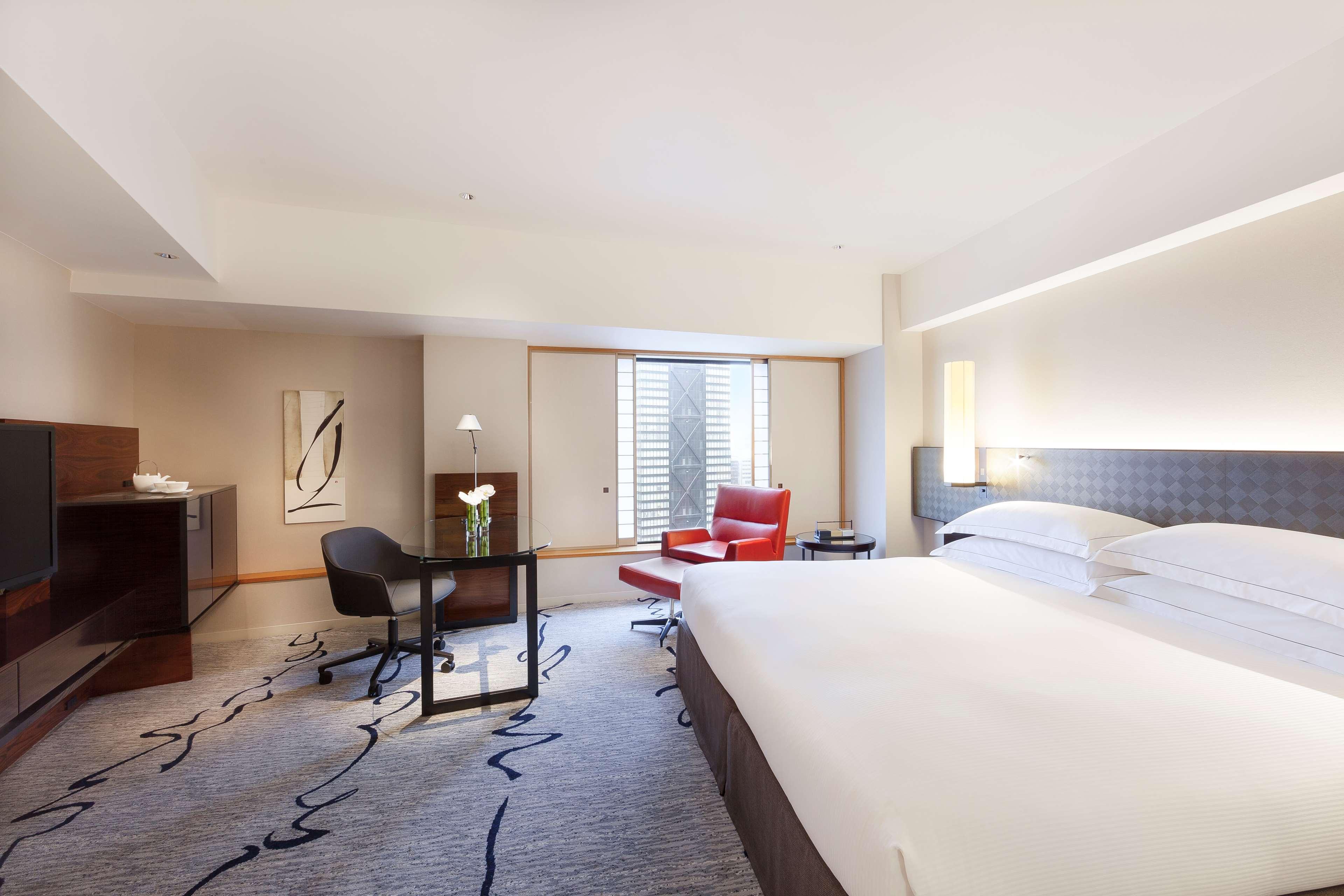 Double Executive King Bed