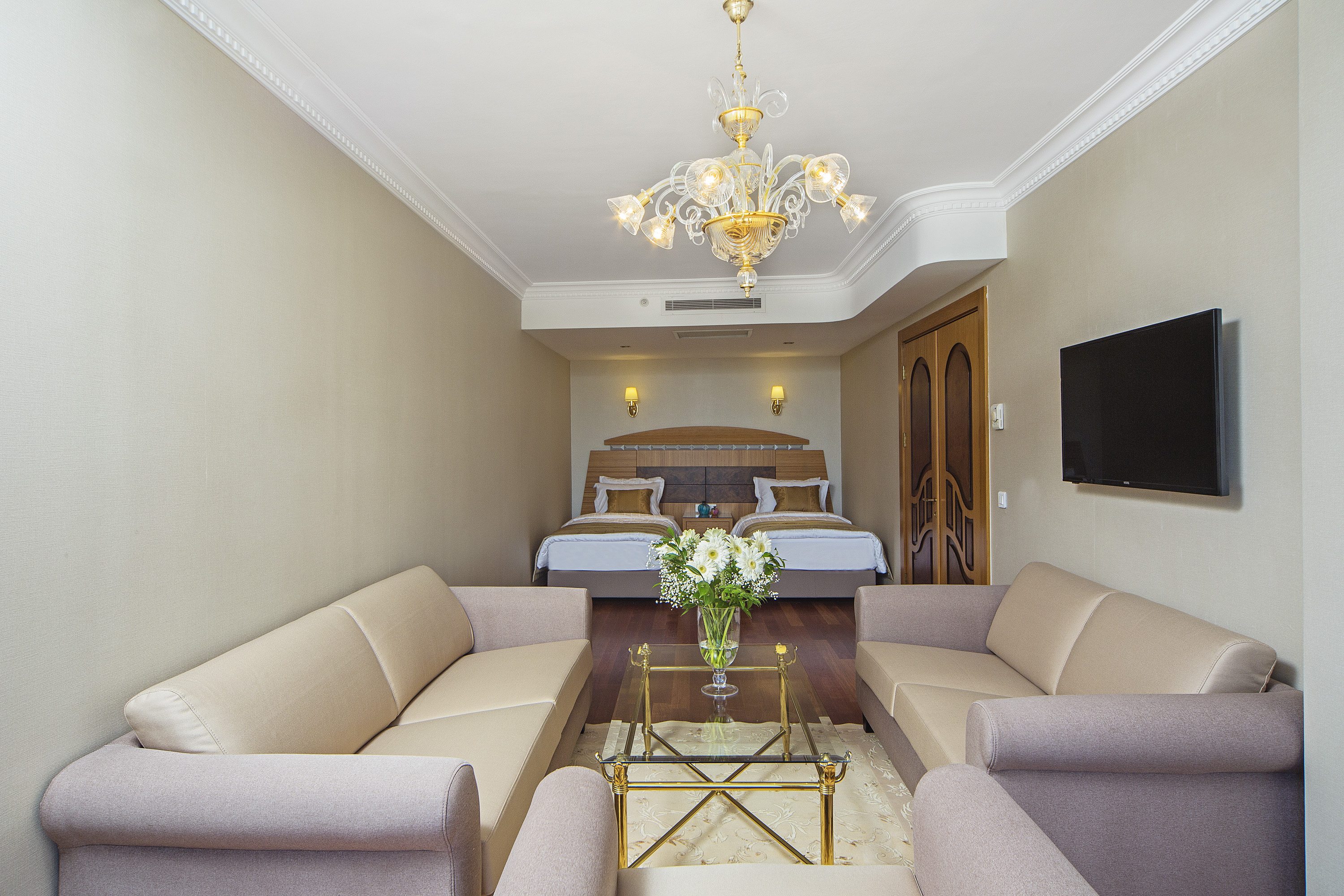 Family Room Connecting Room