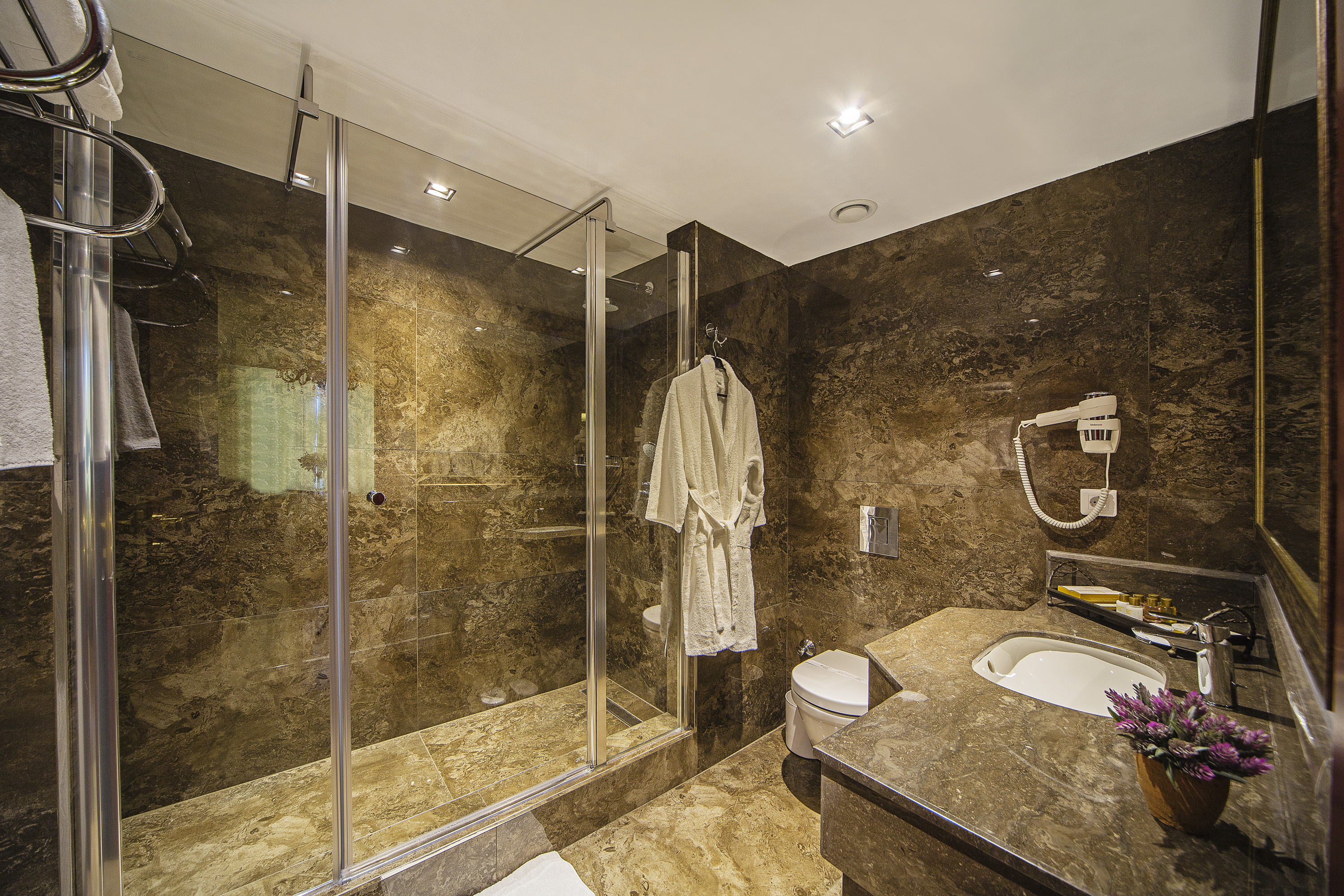 Family Room Connecting Room