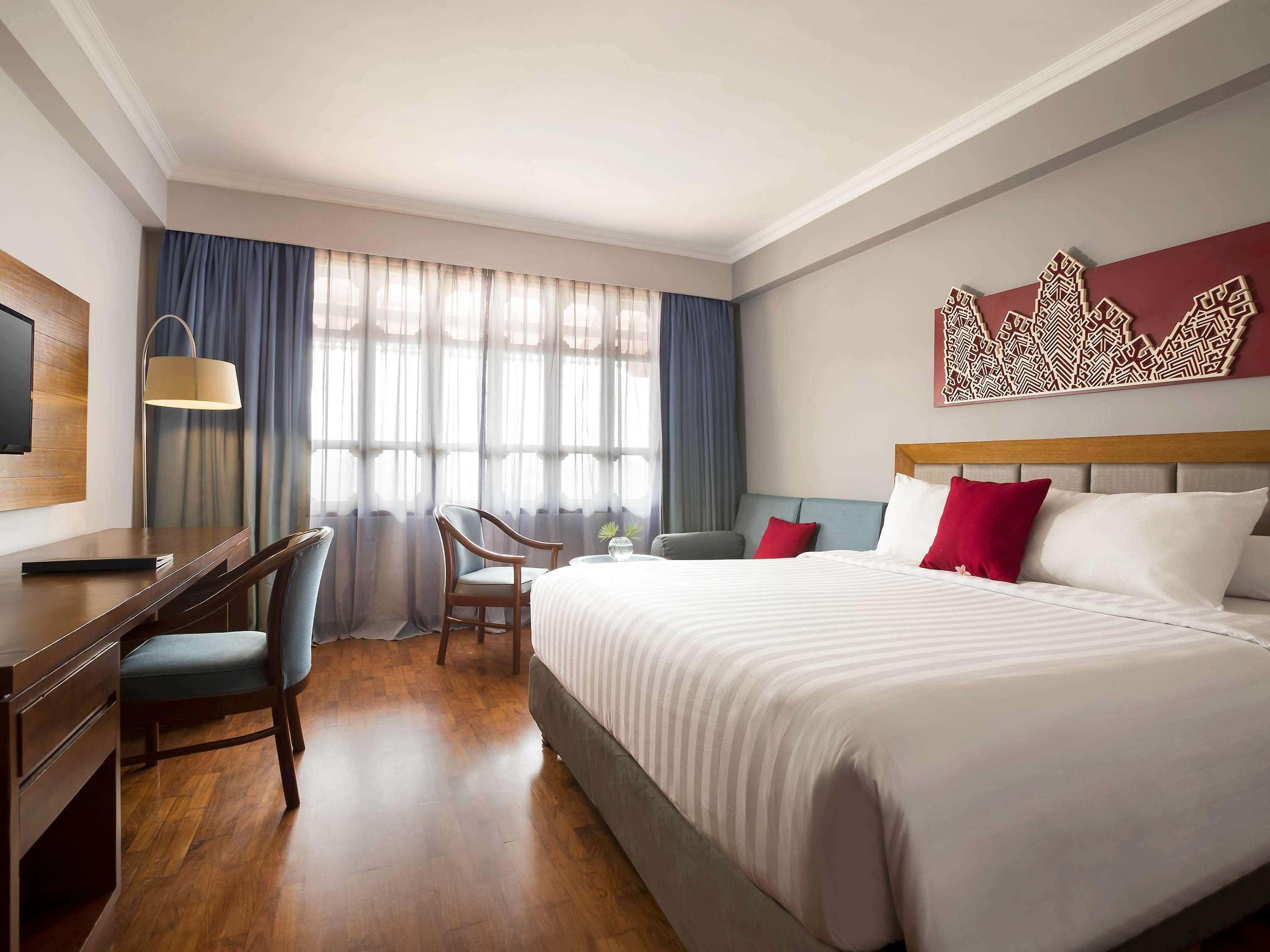 Twin Deluxe Mountain View