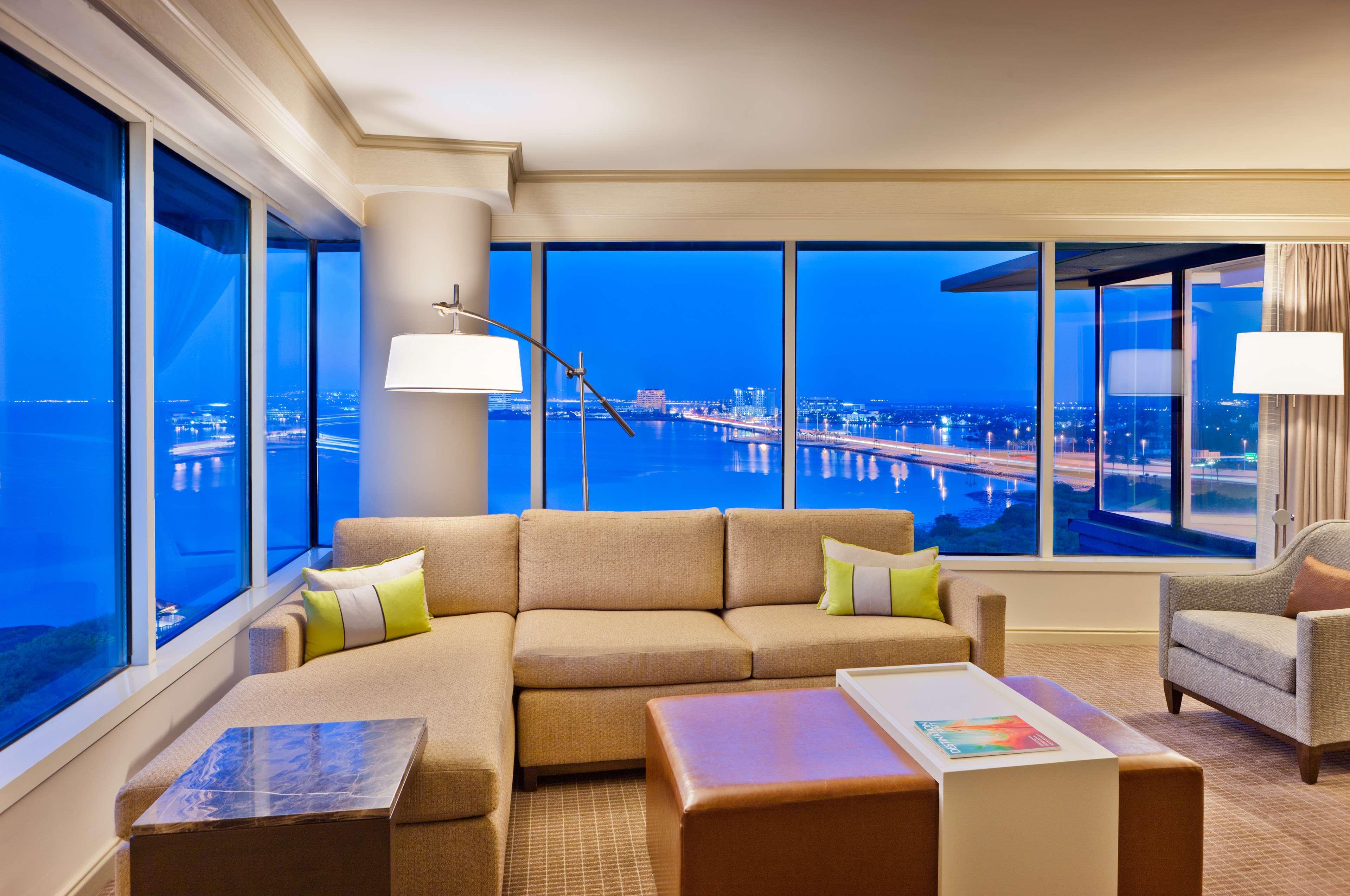 Suite Premier King Bed