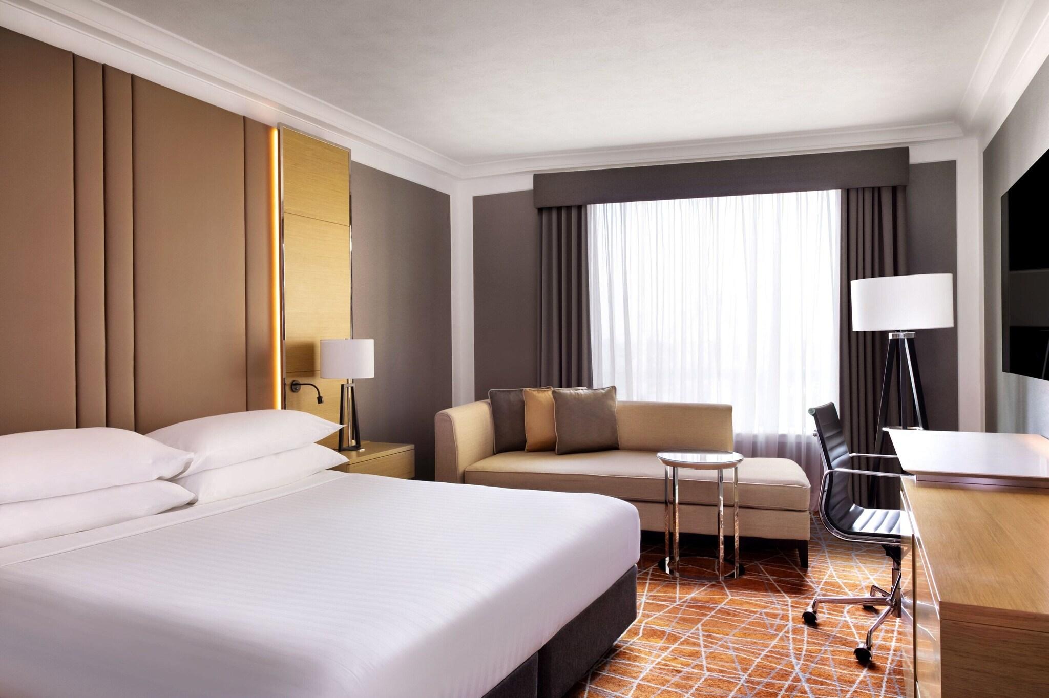 Double City View King Bed