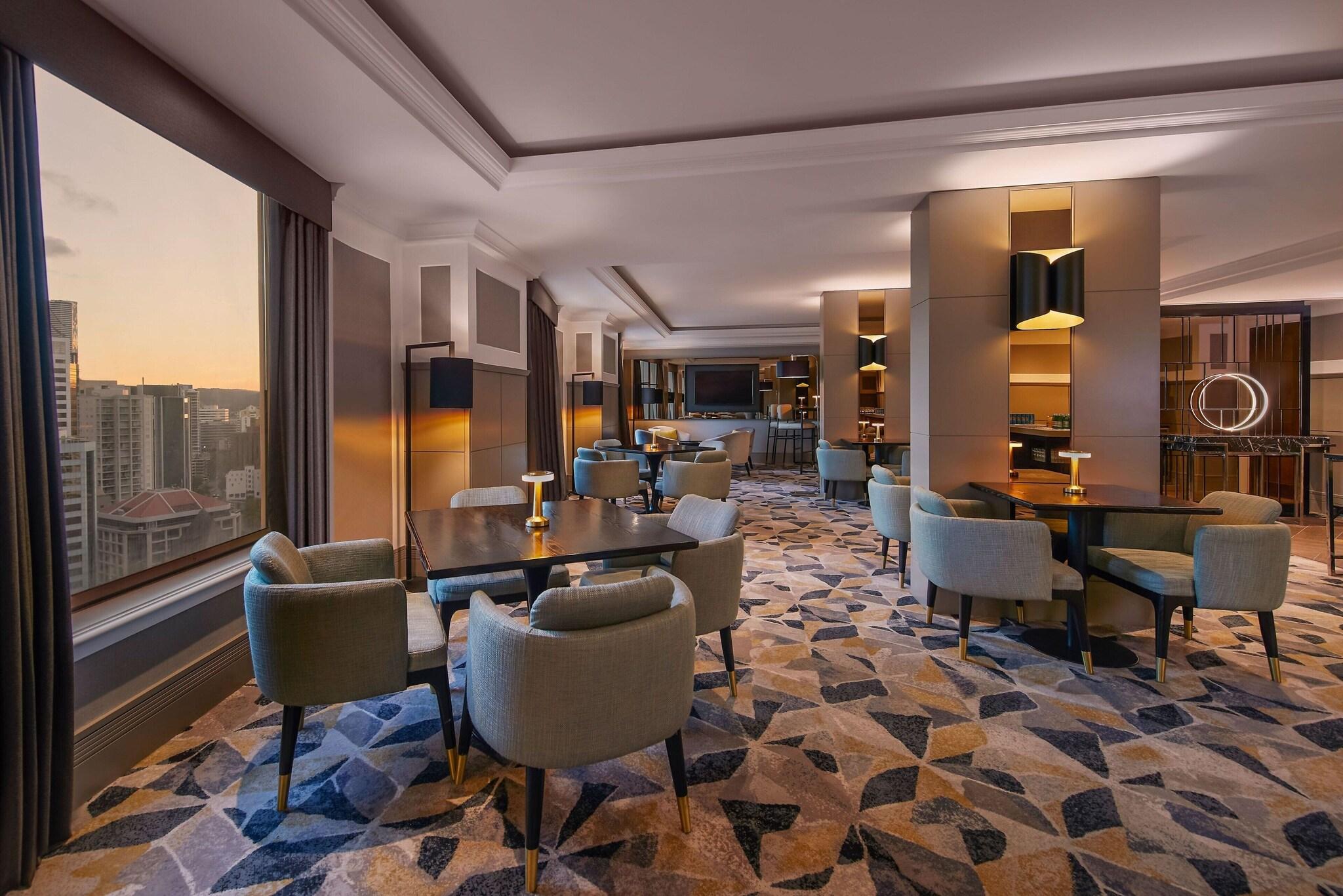 Quadruple Executive City View