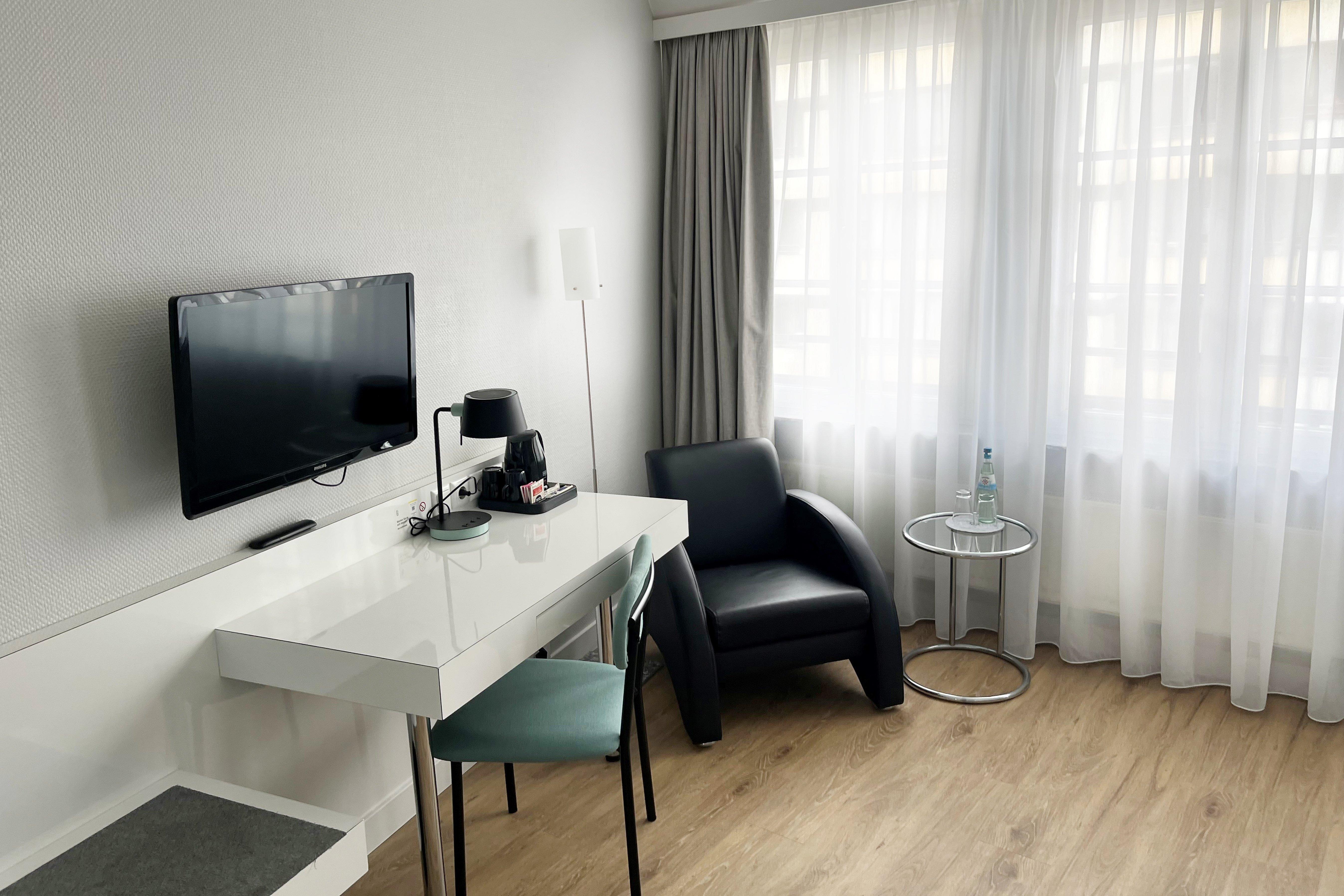 Double Queen Size Bed