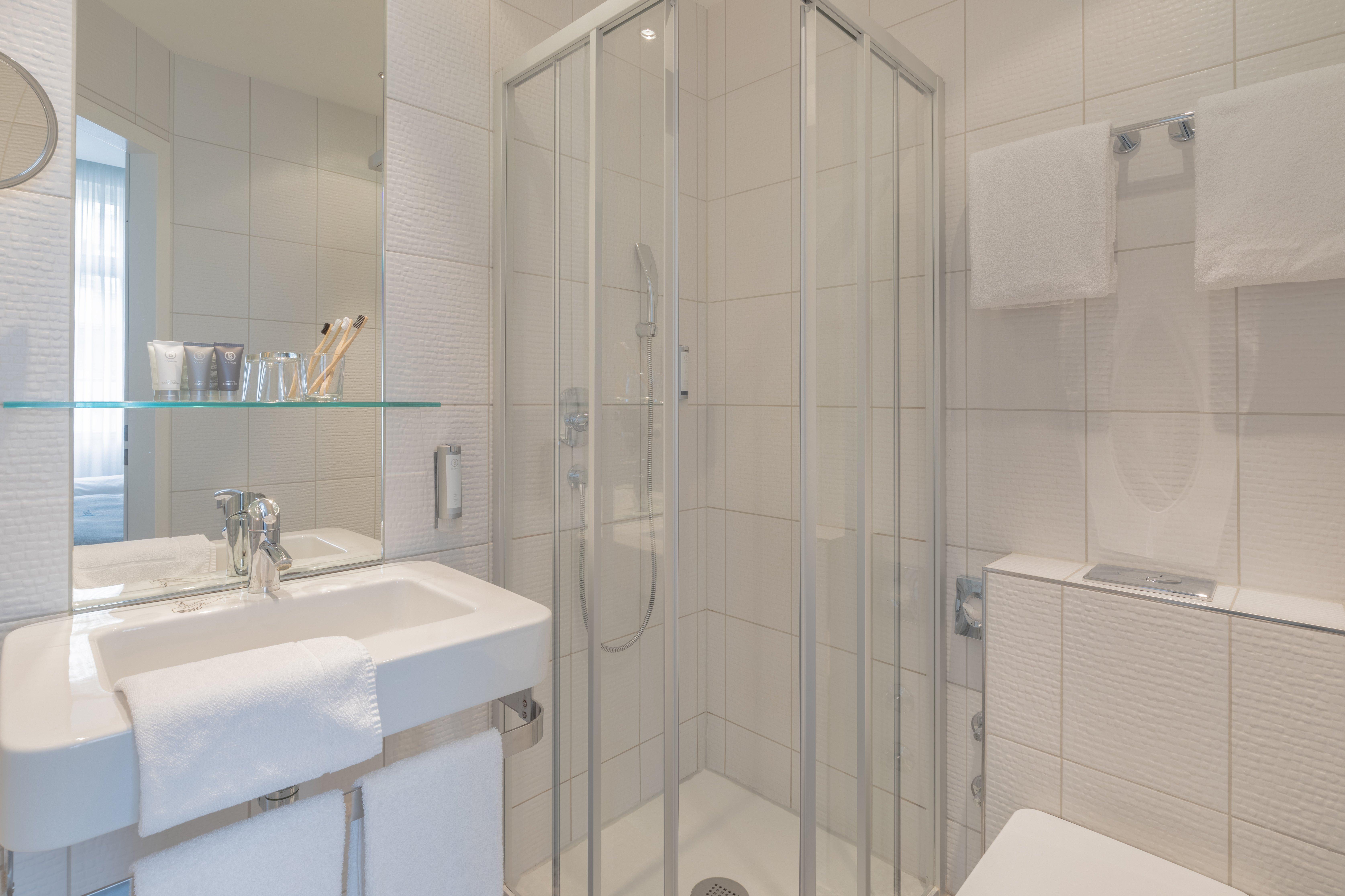 Double or Twin Standard