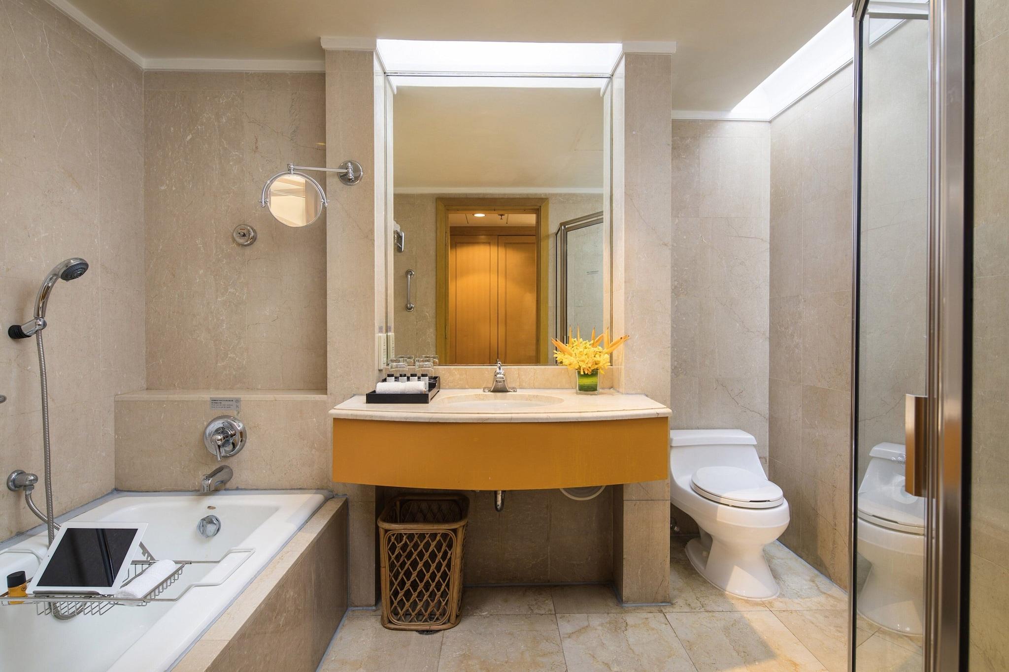 Double Superior King Bed